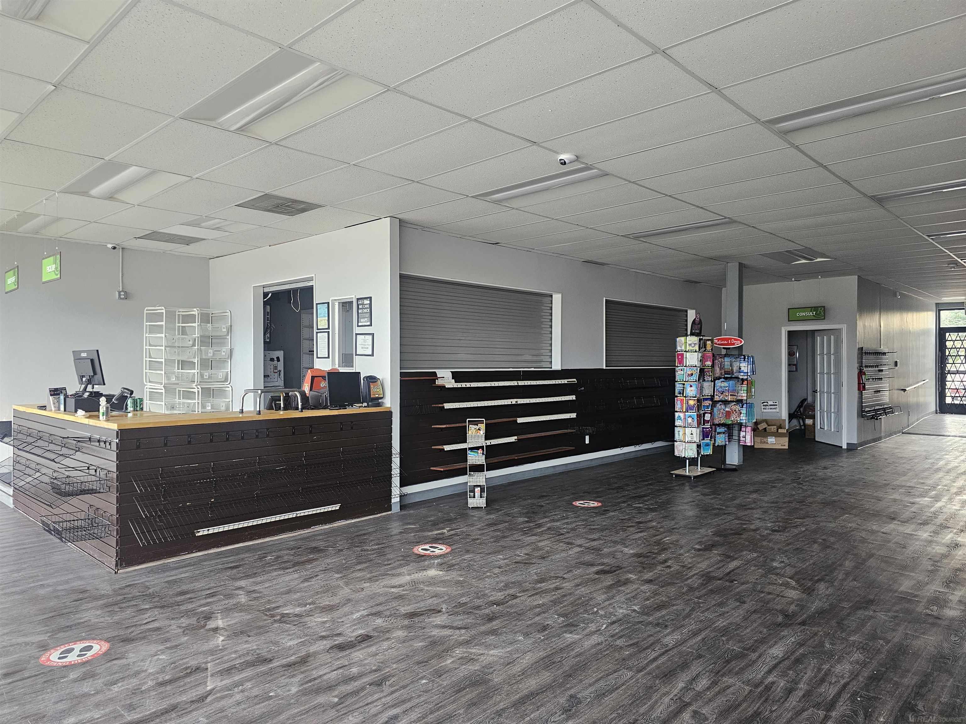14976 10 Mile Road Property Photo 3