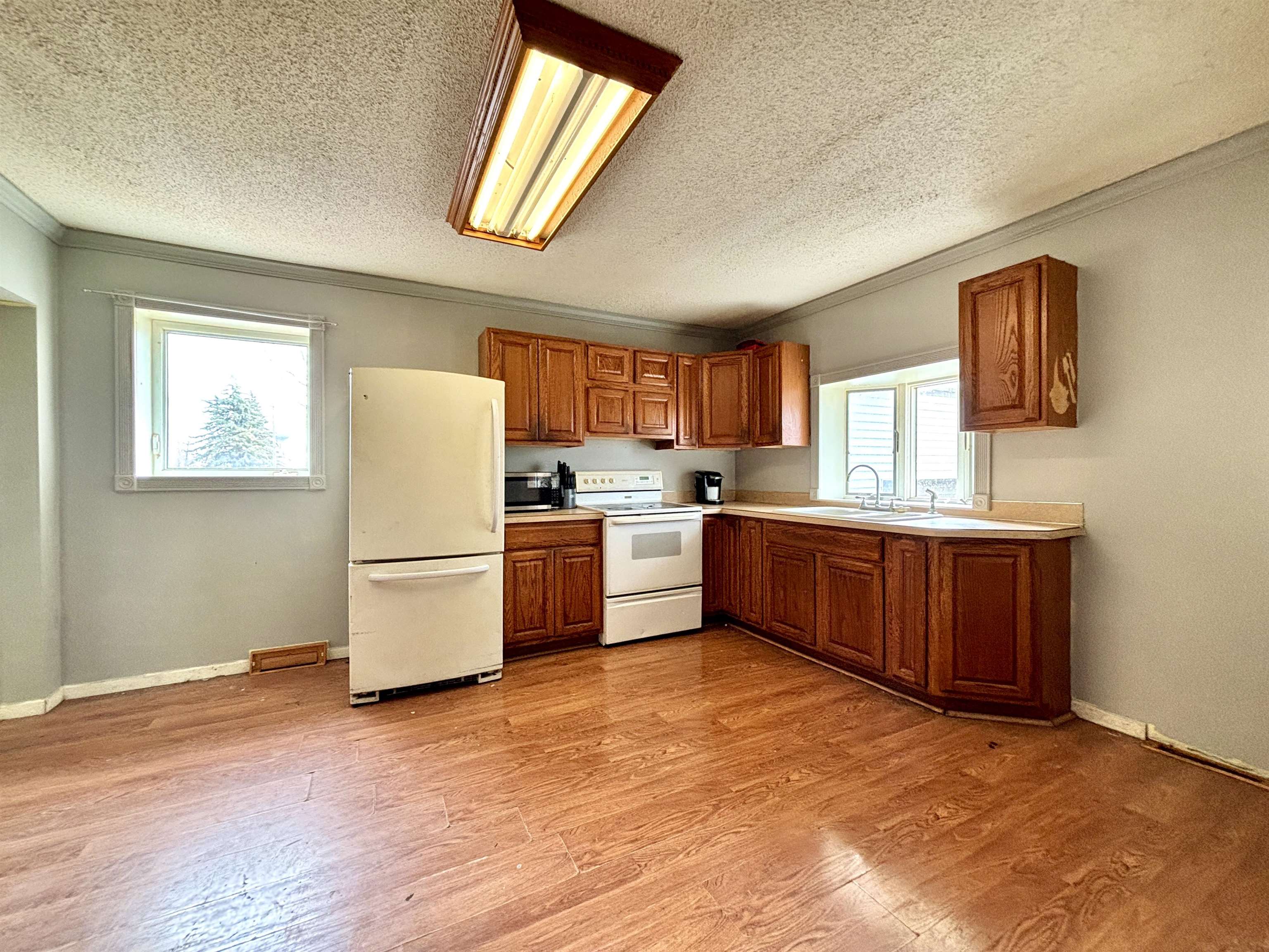 3757 Deep River Road Property Photo 7