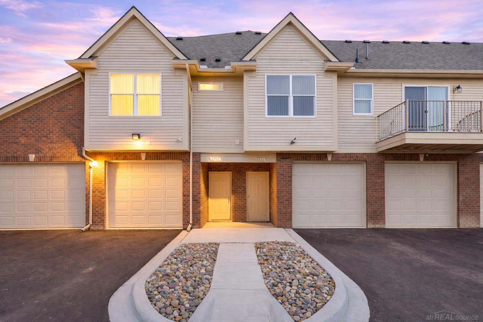 8292 Heywood Circle