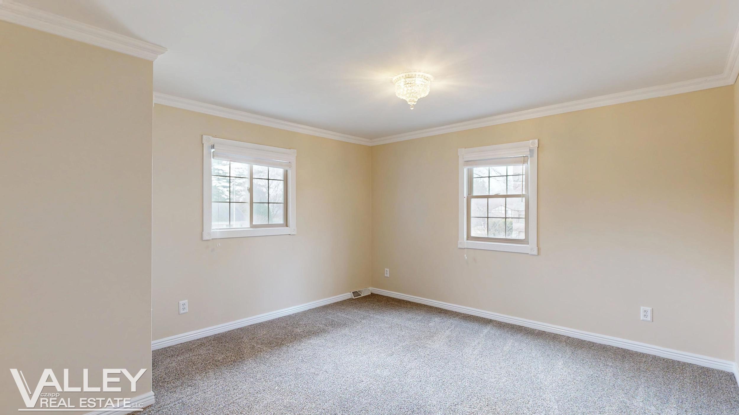 5320 N Nottingham Drive Property Photo 29