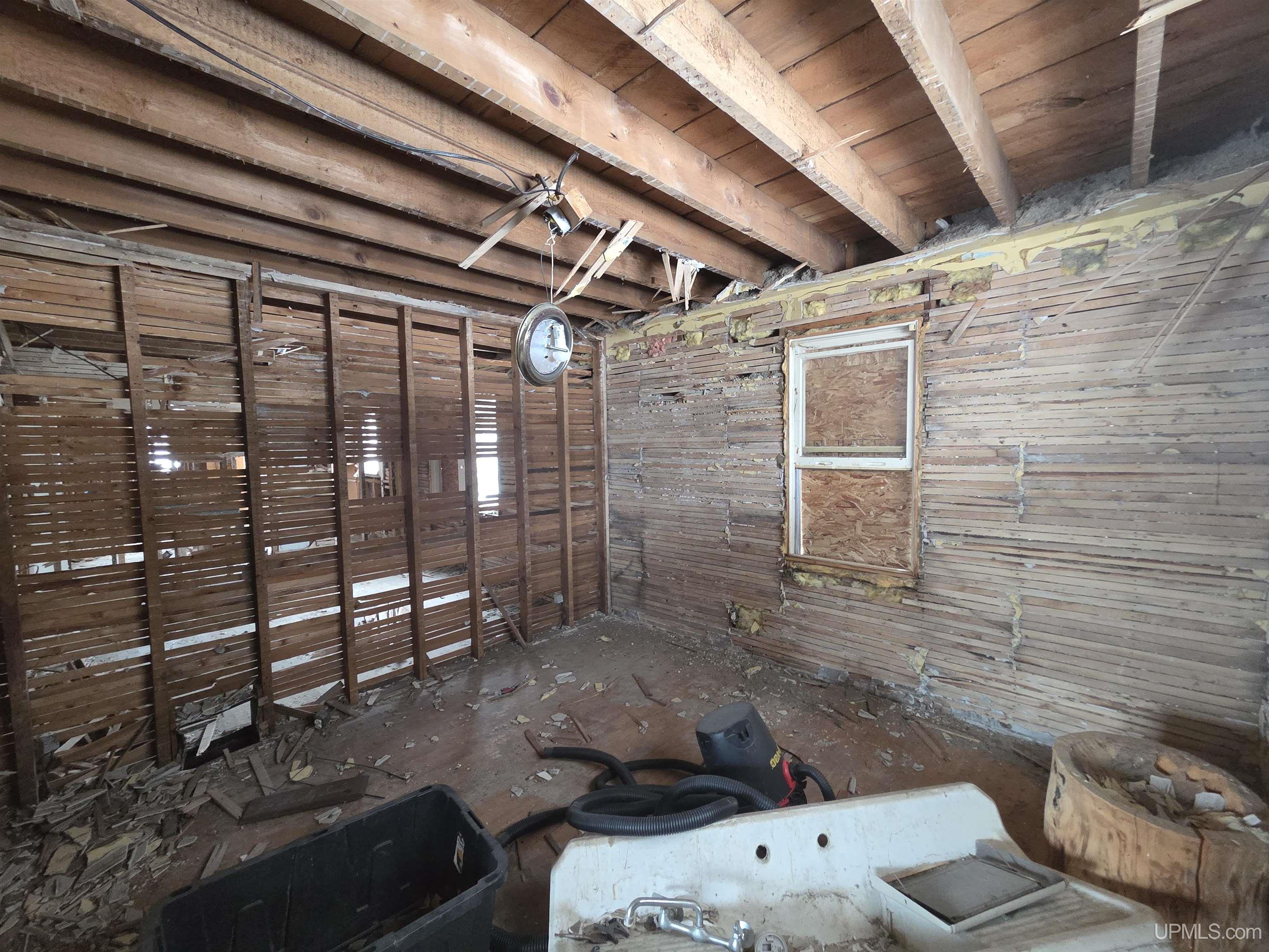 37 Allen Street Property Photo 8