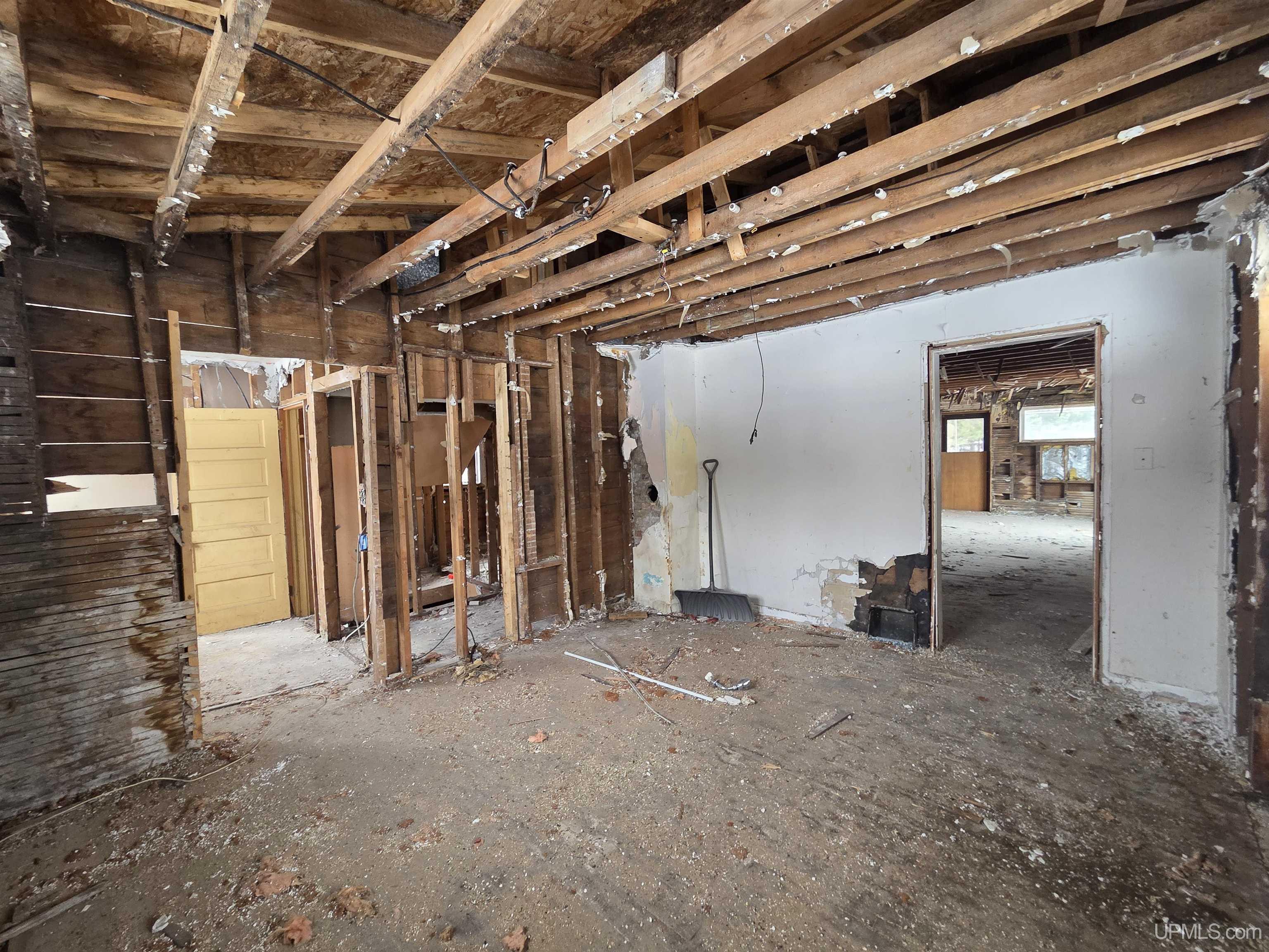37 Allen Street Property Photo 10