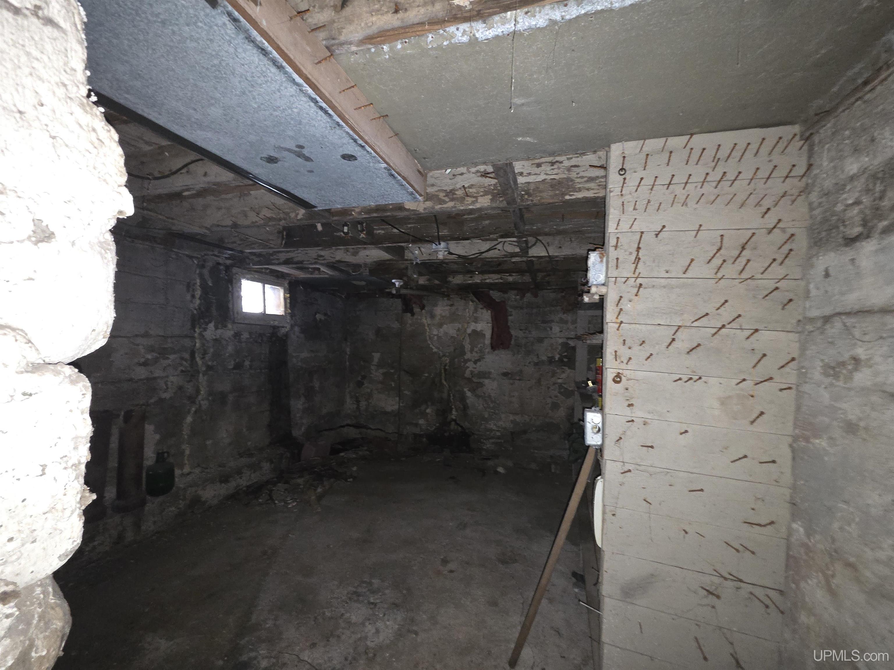 37 Allen Street Property Photo 22