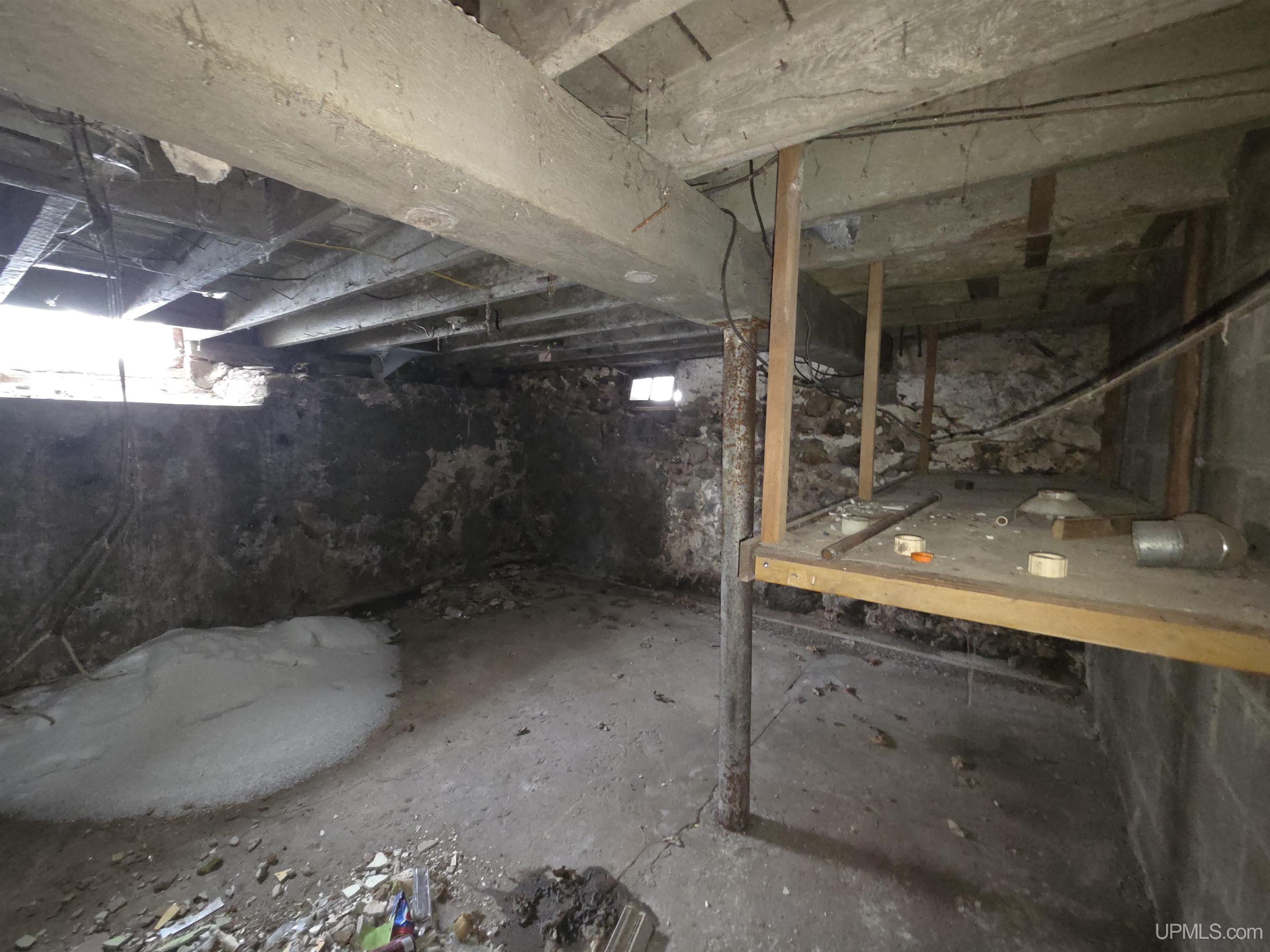 37 Allen Street Property Photo 25