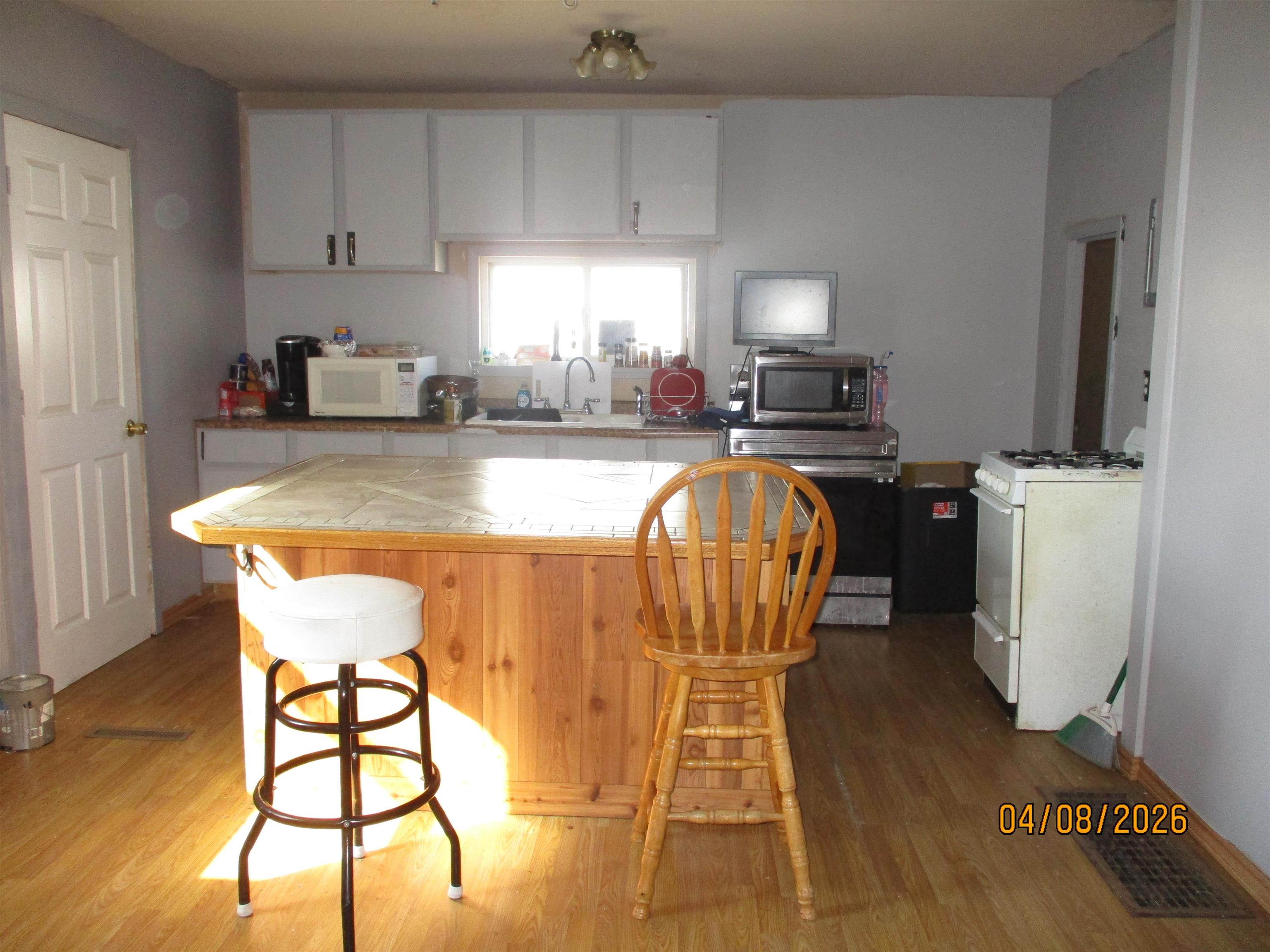 316 Howard Street Property Photo 5
