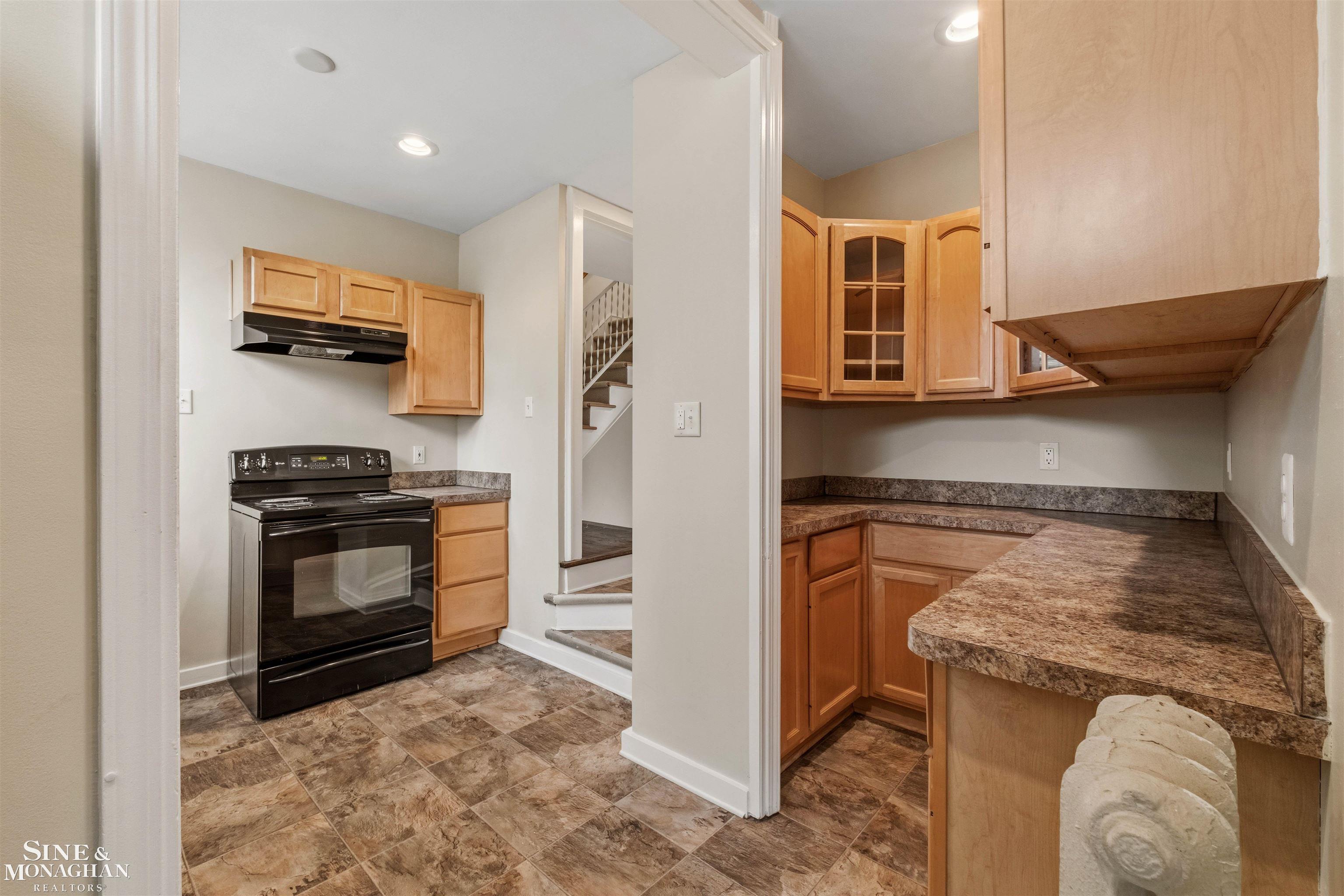 377 Rivard Boulevard Property Photo 10