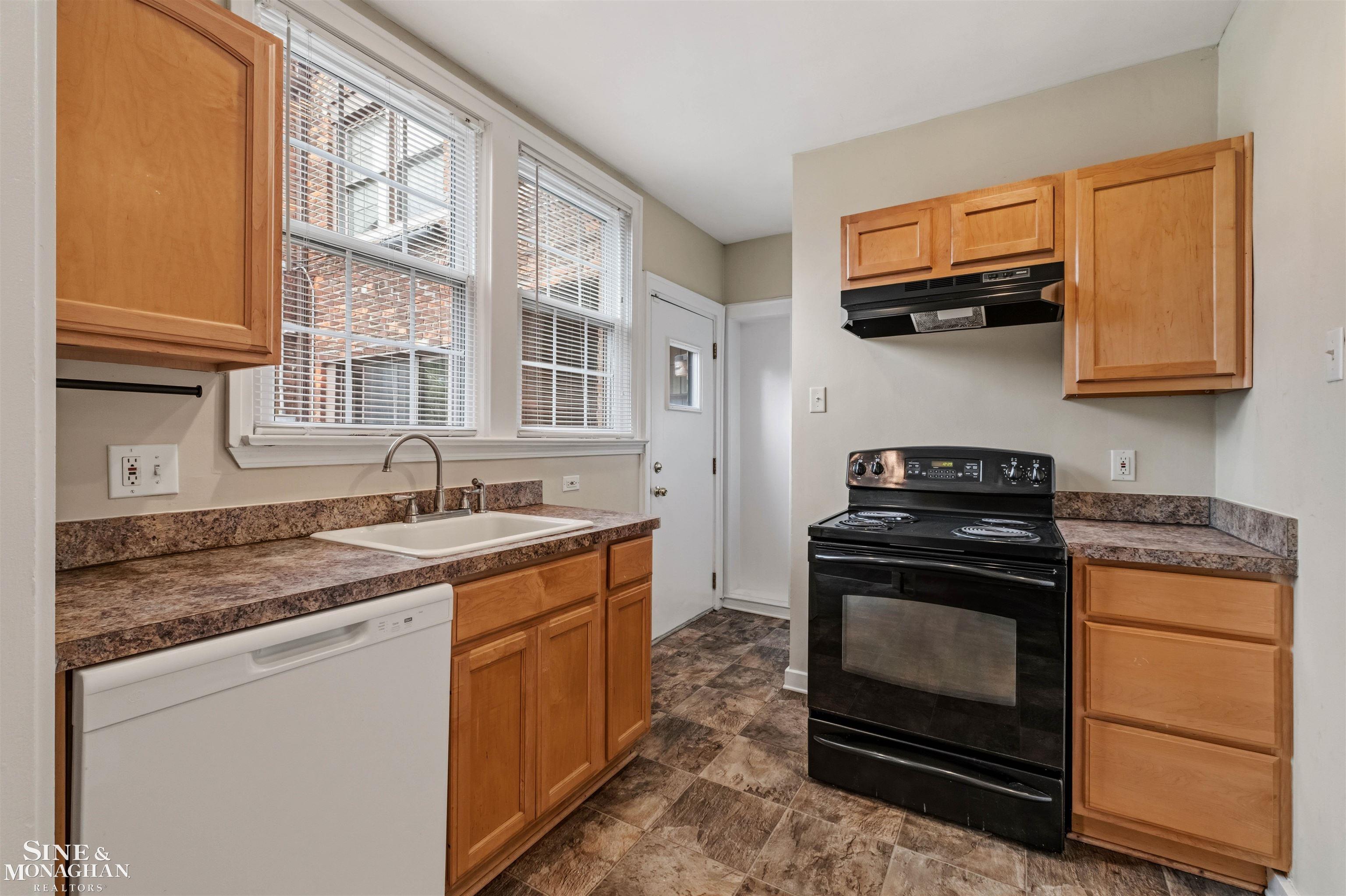 377 Rivard Boulevard Property Photo 12