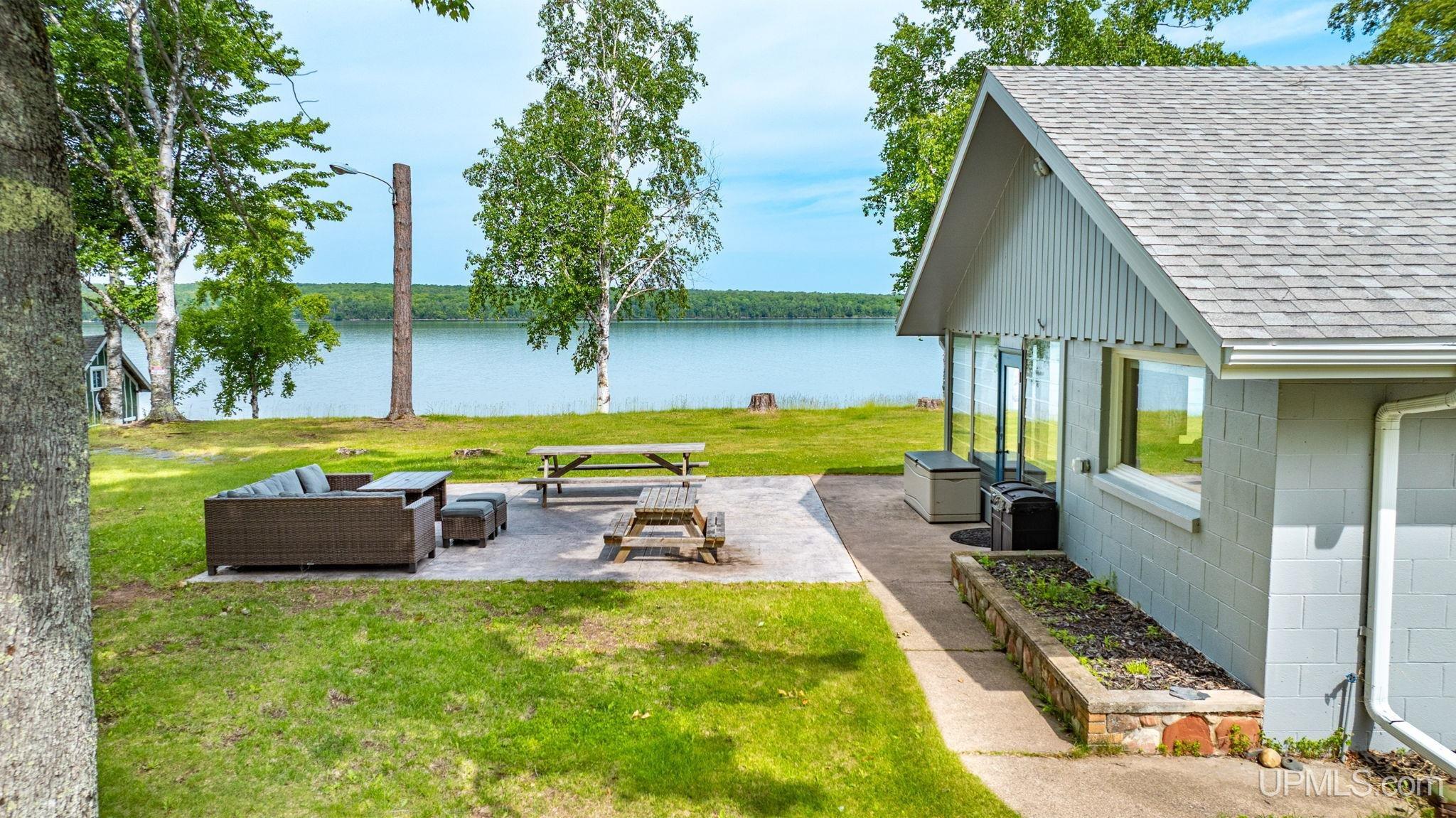 20727 Park Road Property Photo 5