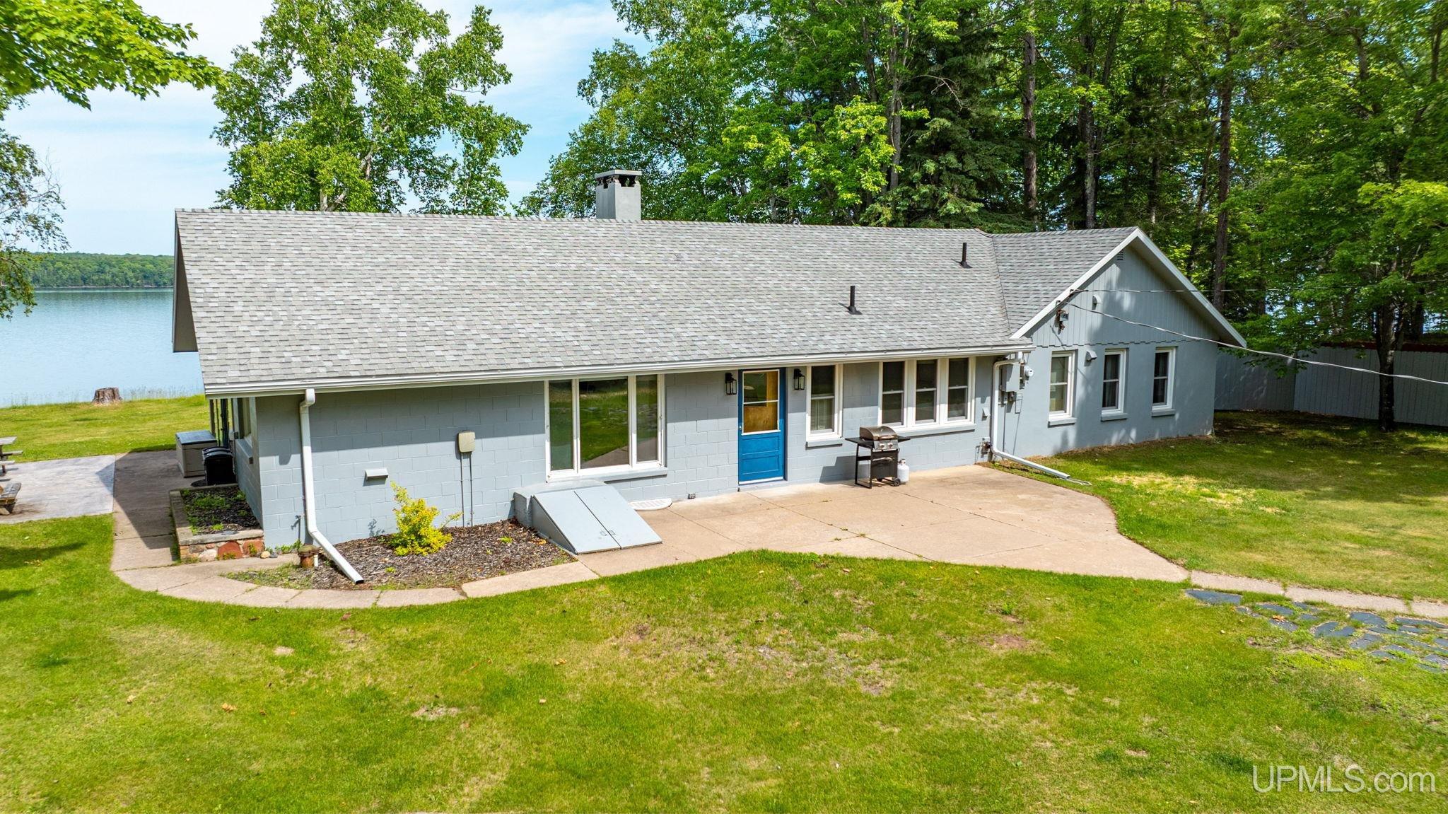 20727 Park Road Property Photo 6