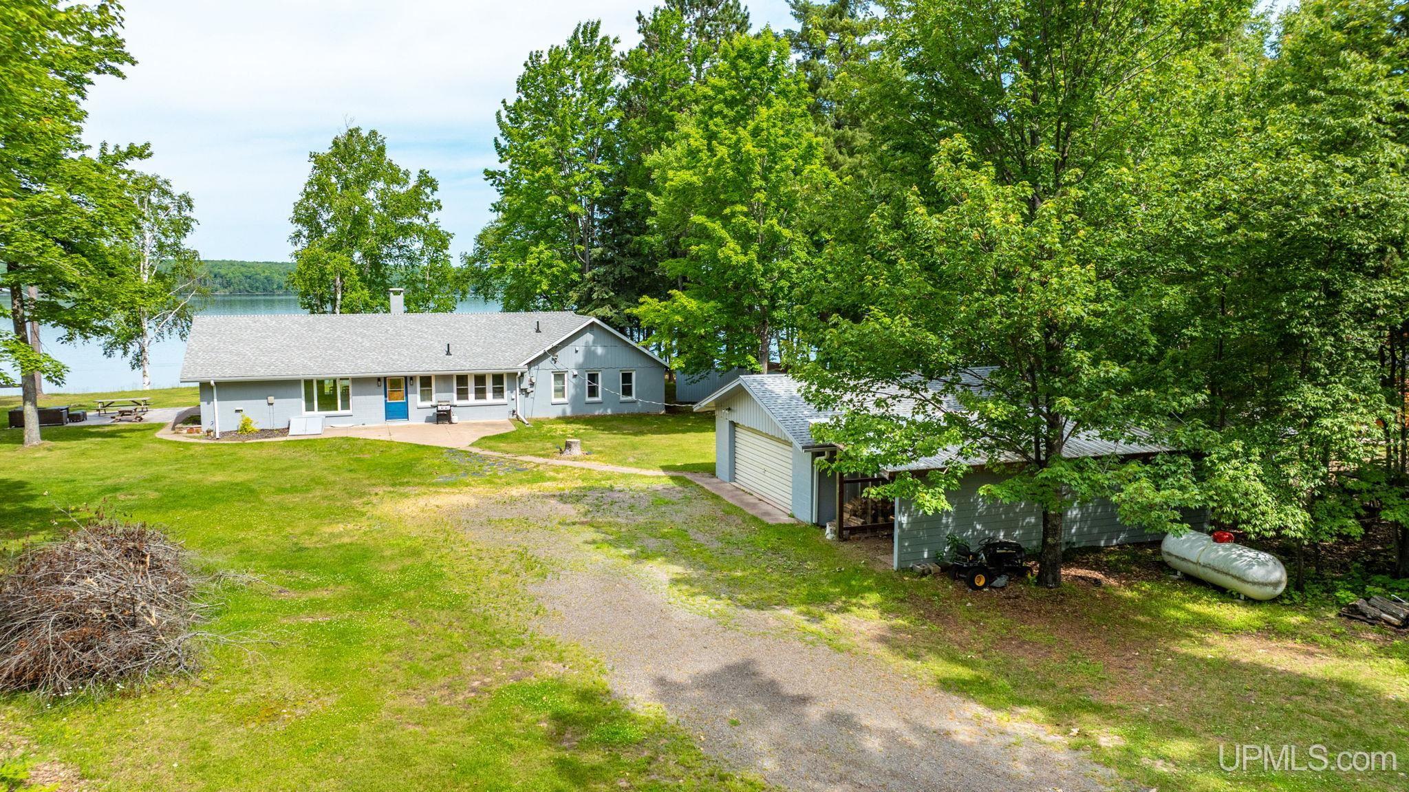 20727 Park Road Property Photo 10