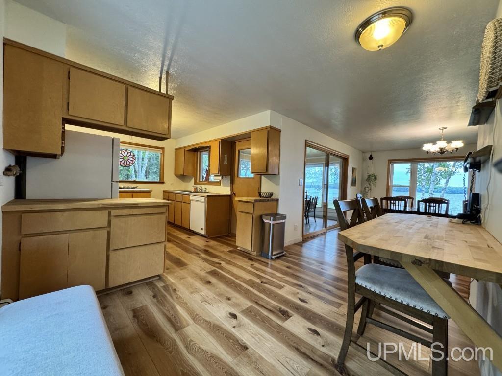 20727 Park Road Property Photo 12