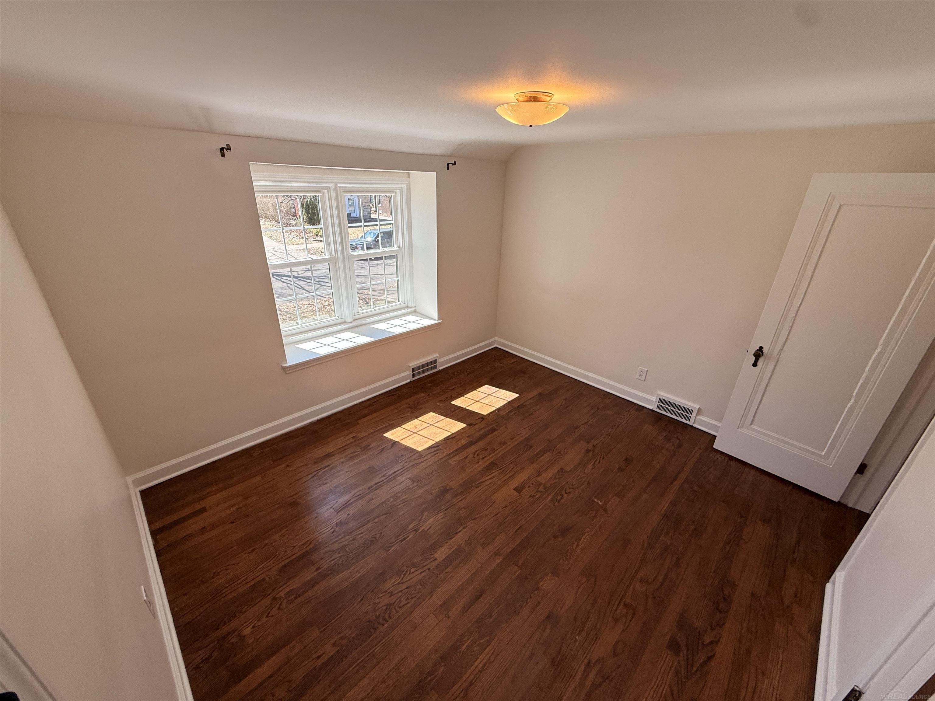 2554 Woodstock Drive Property Photo 19