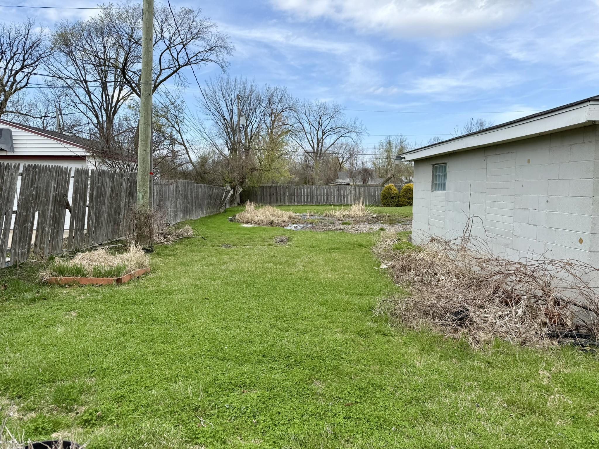 22203 Masonic Boulevard Property Photo 24