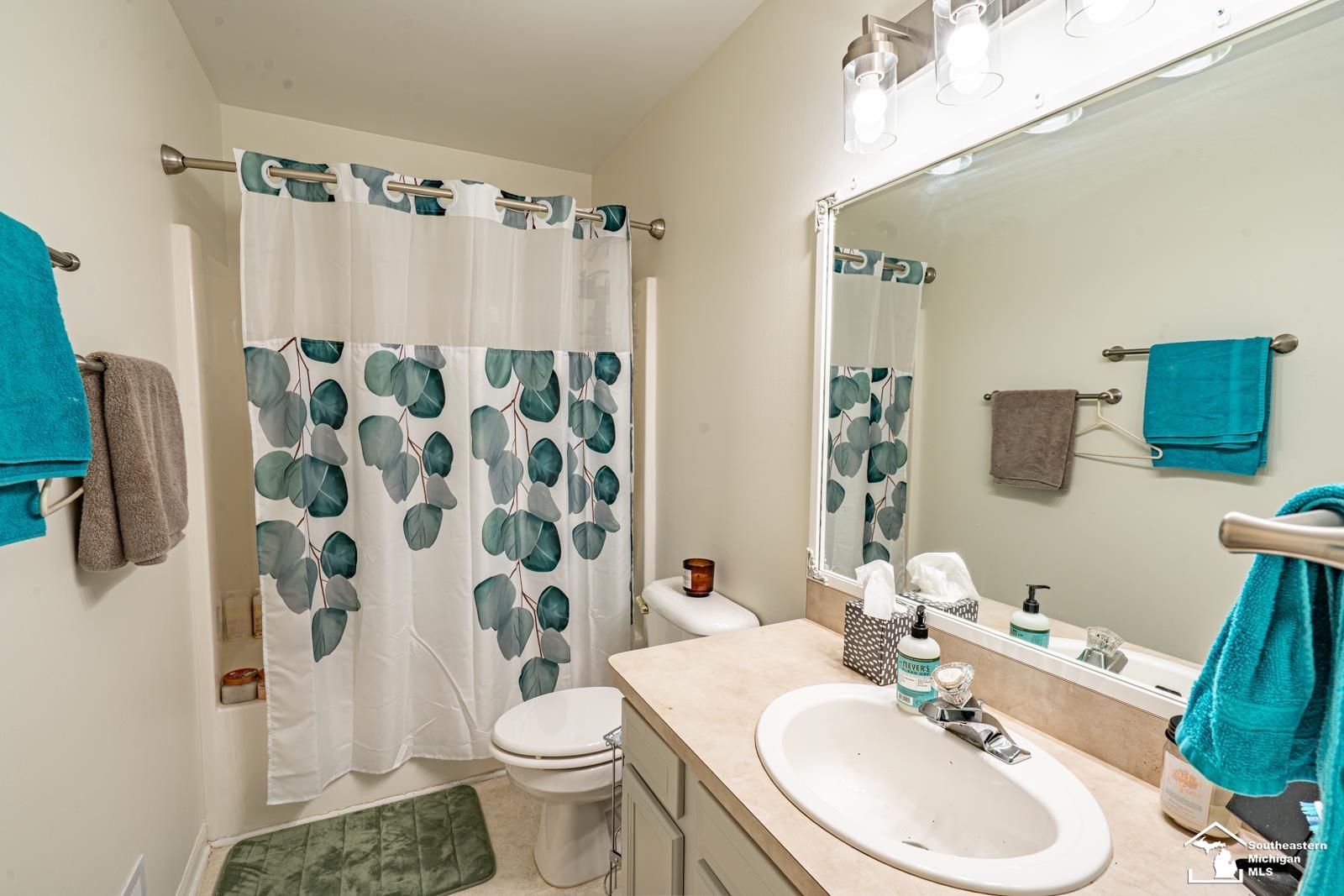 203 Dundee Ridge Drive Property Photo 30