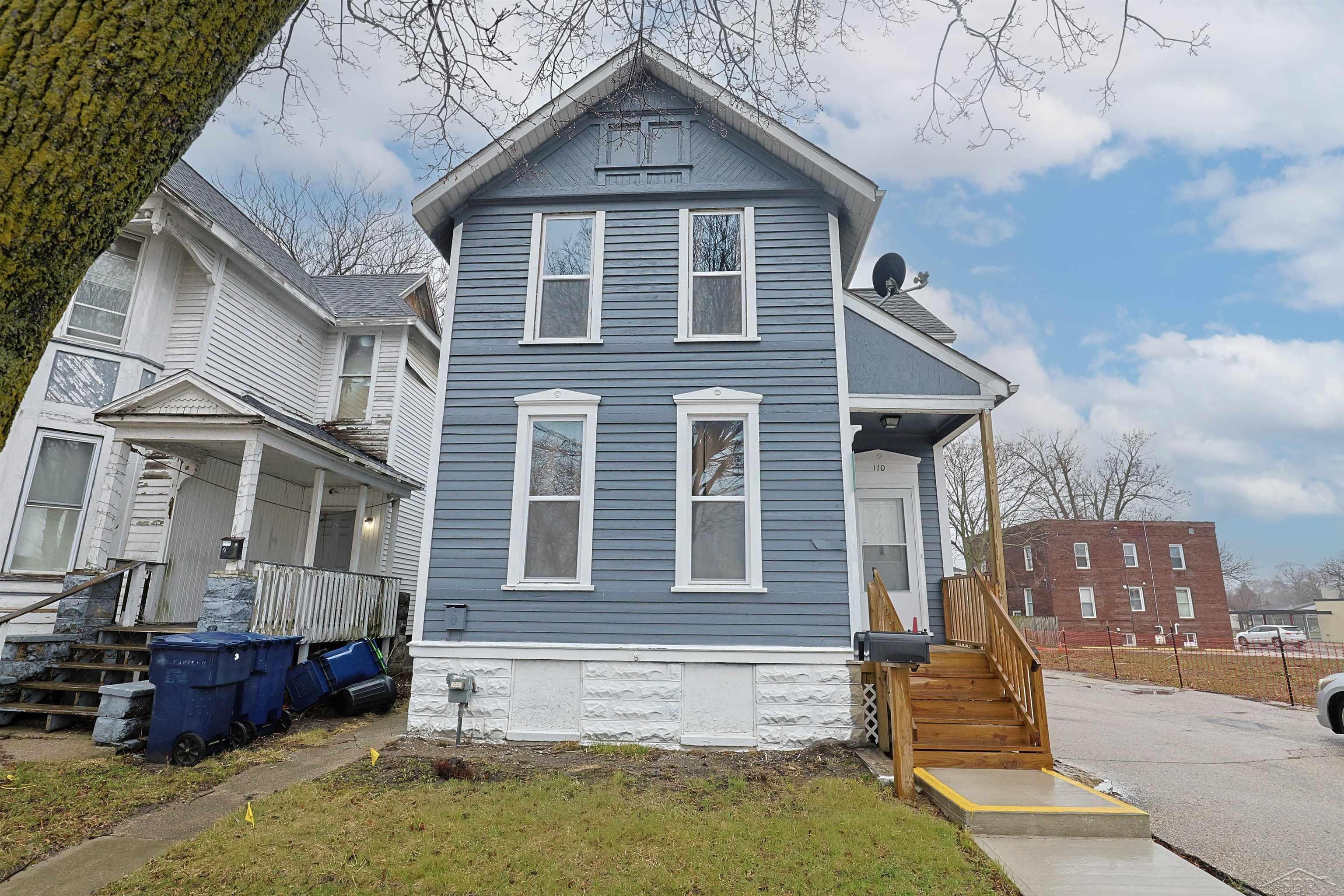 110 N Madison Avenue Property Photo 1