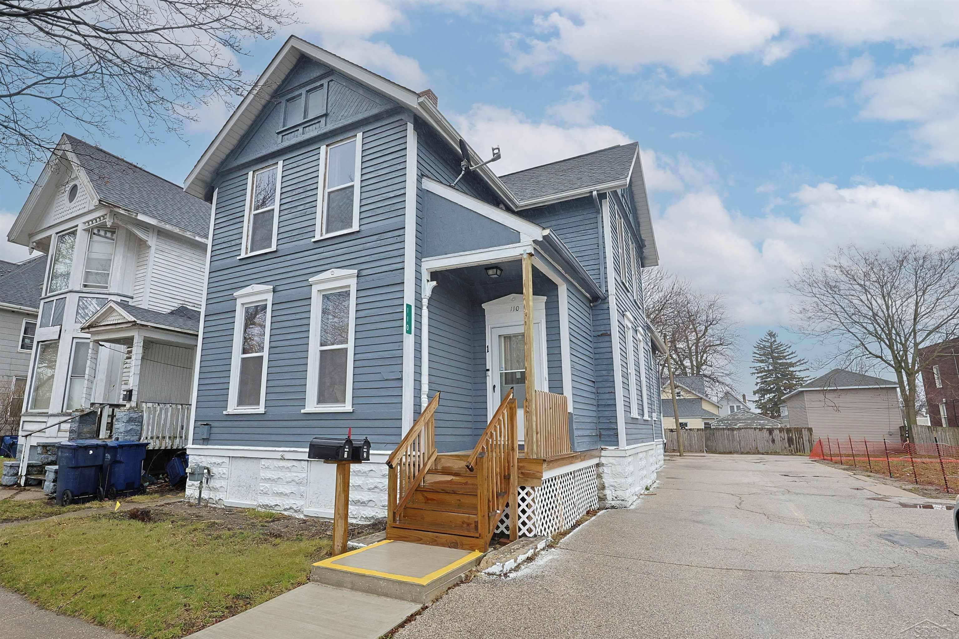110 N Madison Avenue Property Photo 2