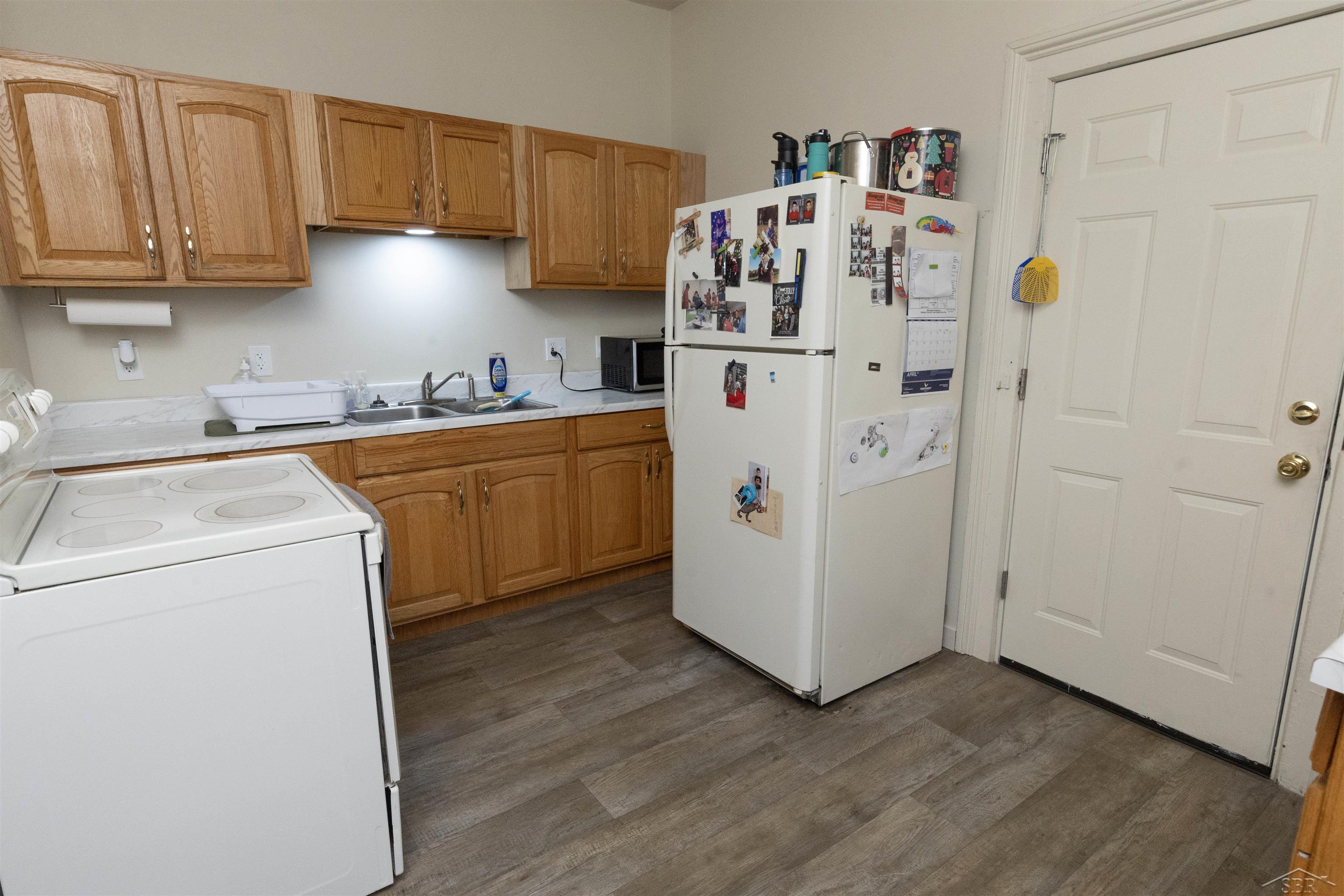 110 N Madison Avenue Property Photo 6