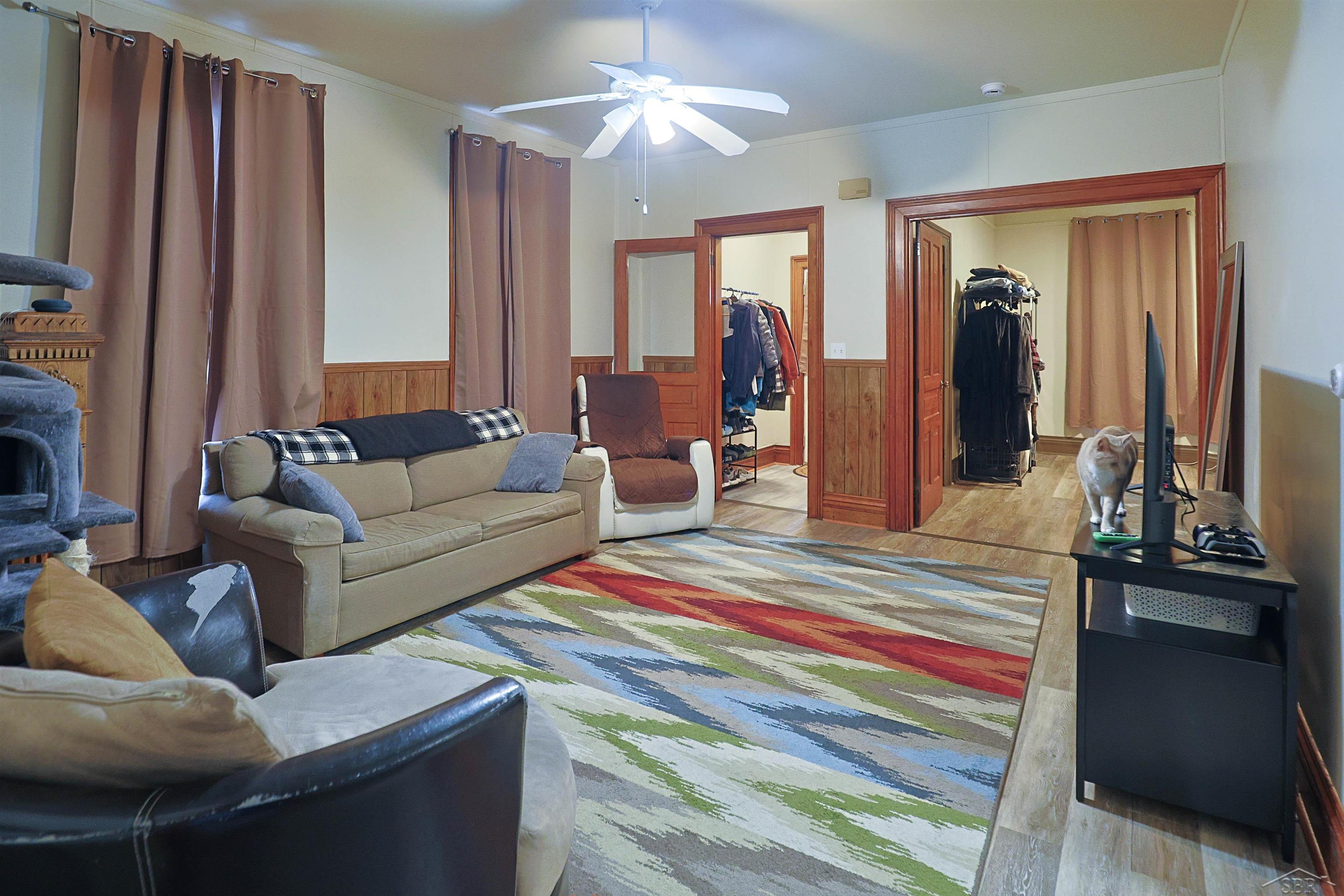 110 N Madison Avenue Property Photo 9