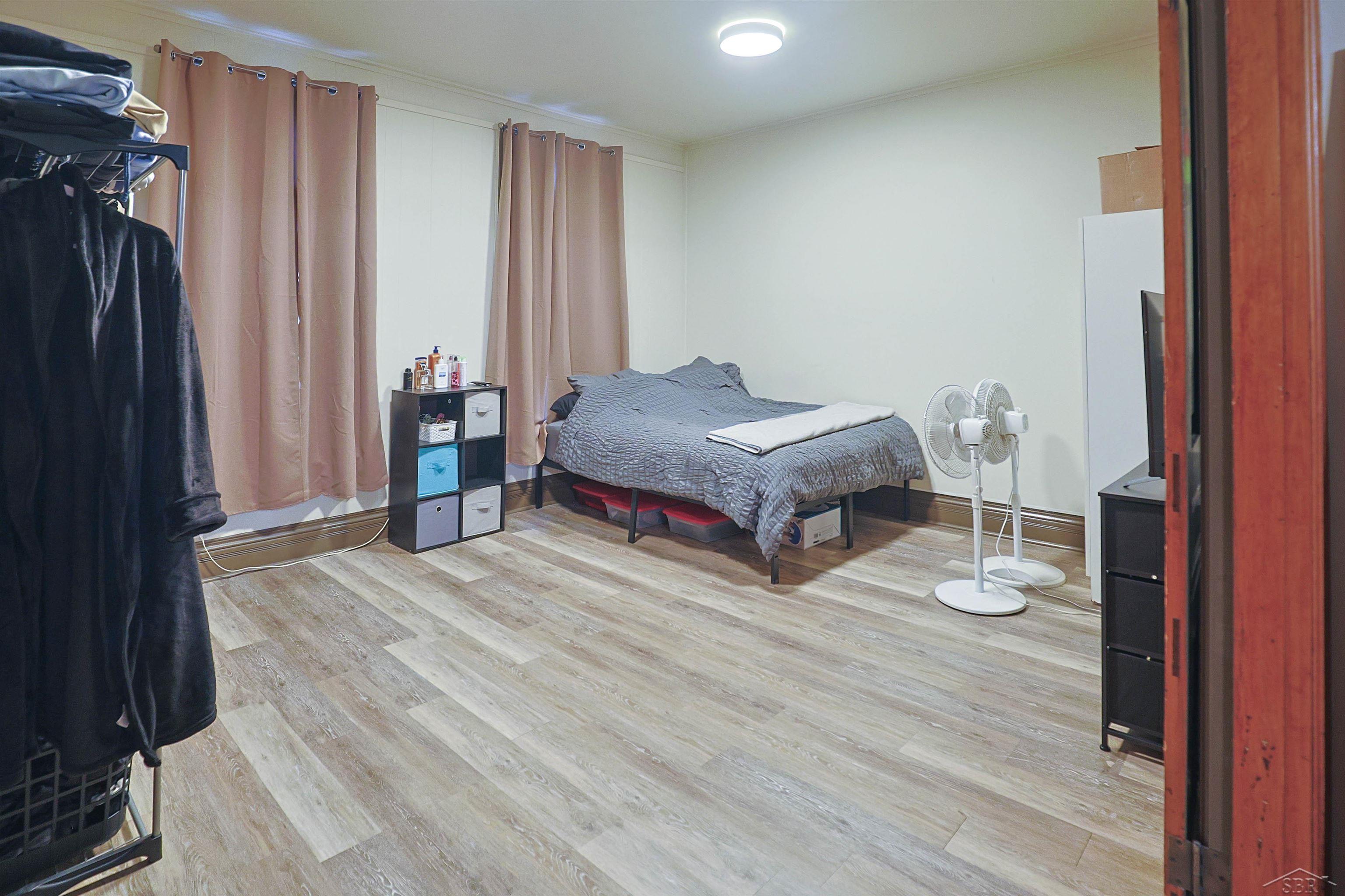 110 N Madison Avenue Property Photo 11