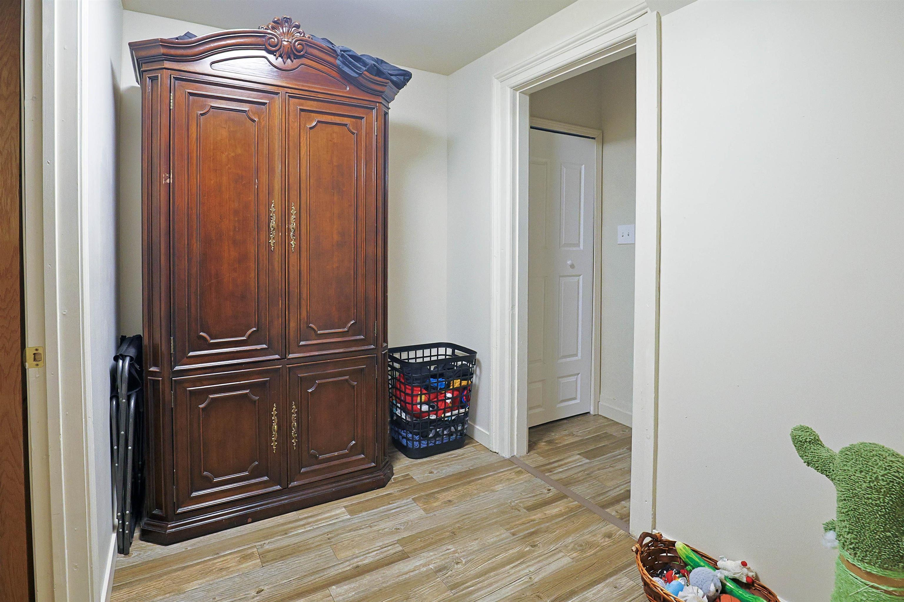 110 N Madison Avenue Property Photo 12
