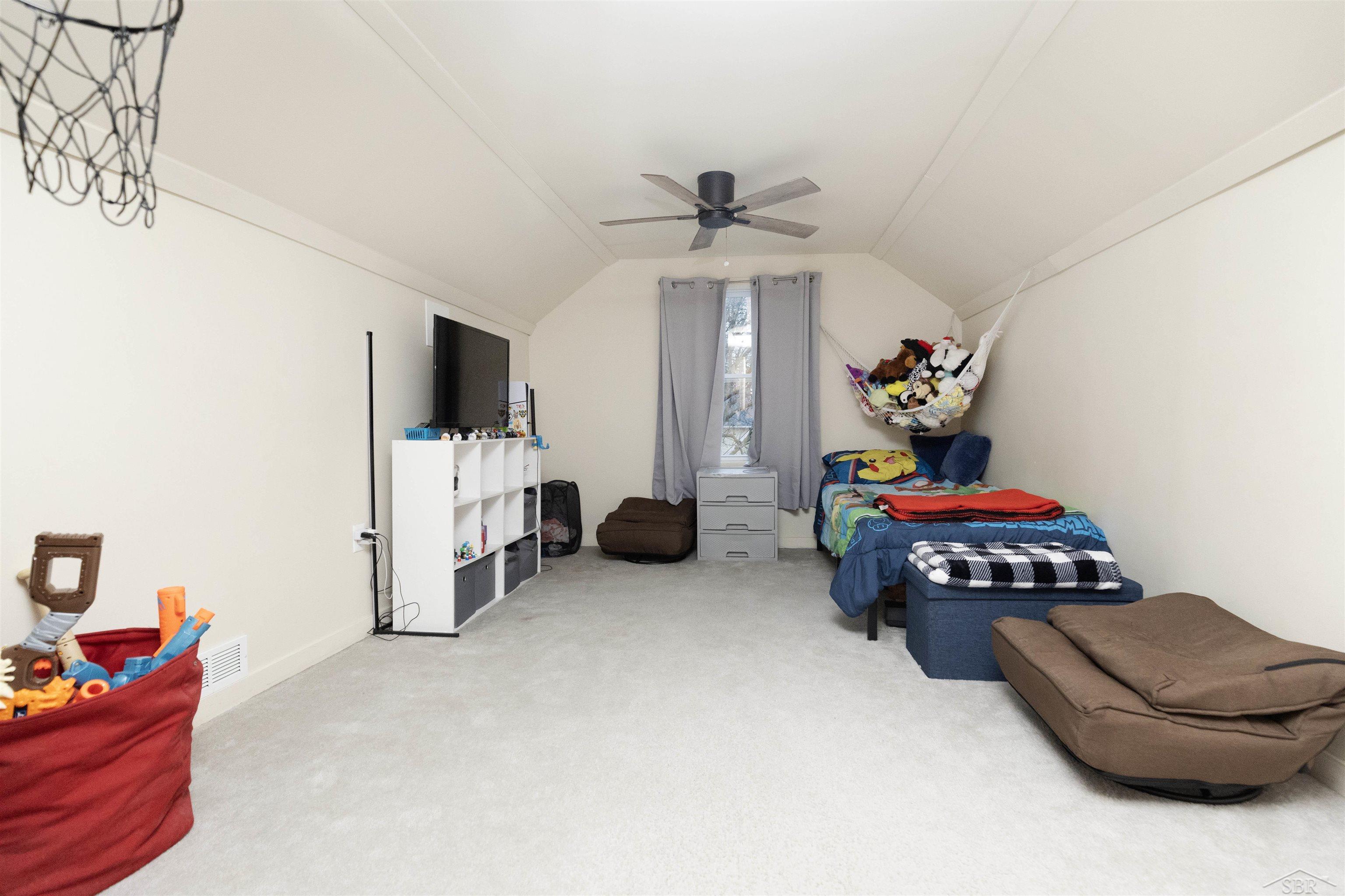 110 N Madison Avenue Property Photo 15