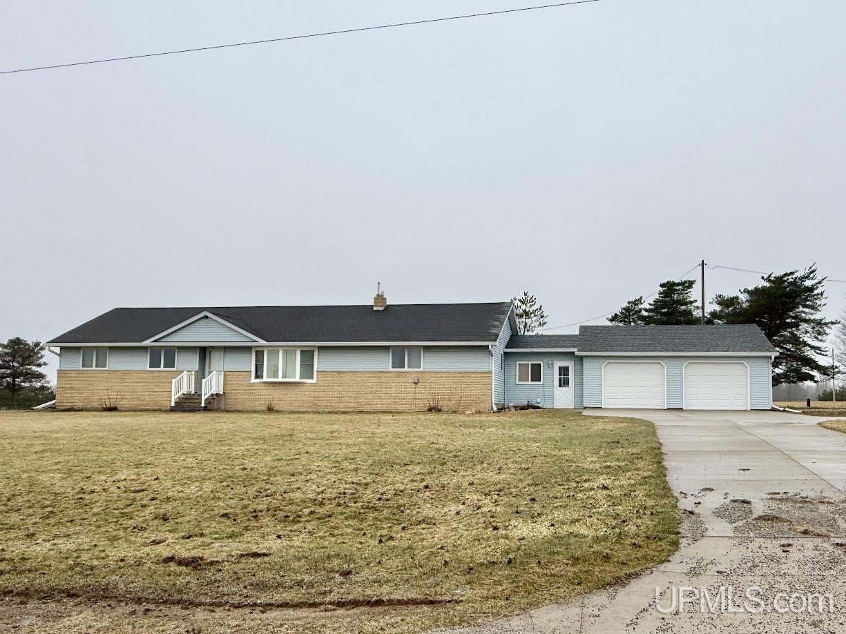 N19297 N B-1 Road Property Photo 1