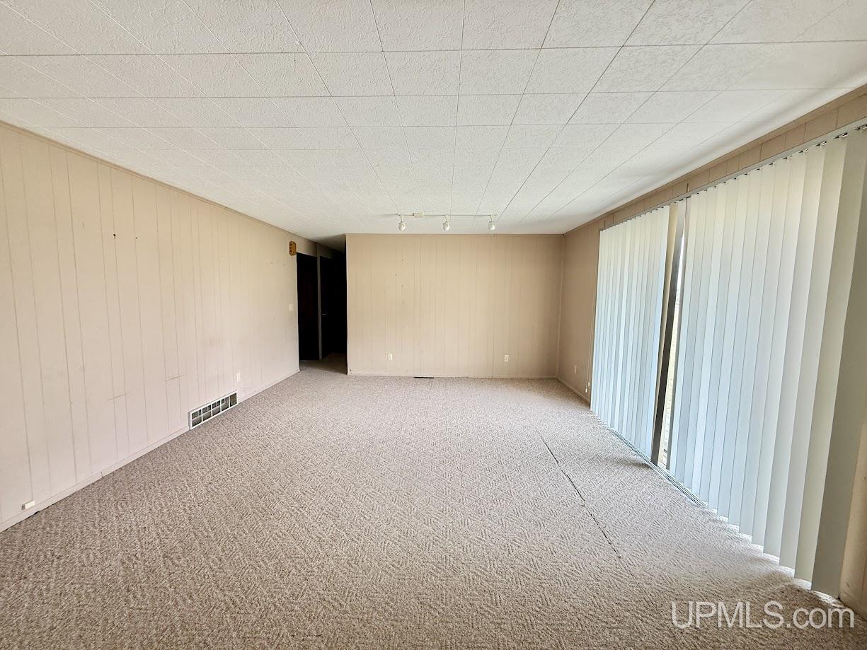 N19297 N B-1 Road Property Photo 12