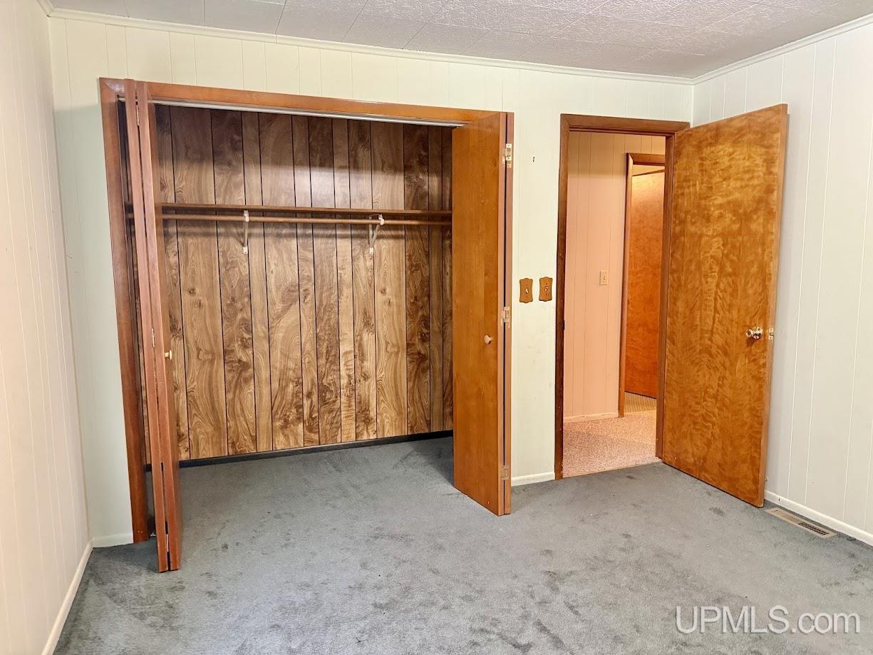 N19297 N B-1 Road Property Photo 18