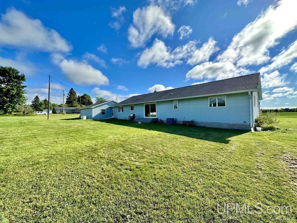 N19297 N B-1 Road Property Photo 34