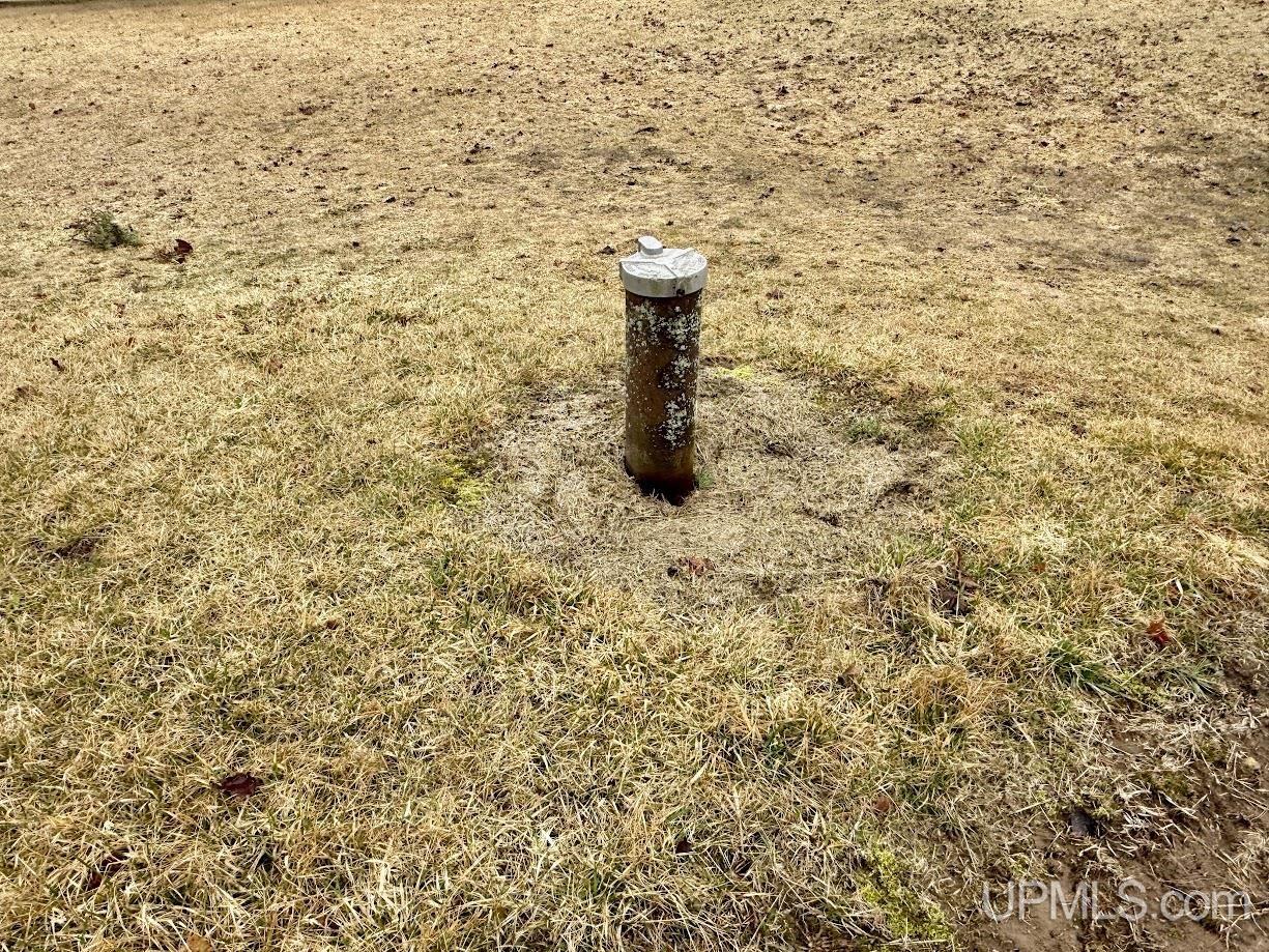 N19297 N B-1 Road Property Photo 44