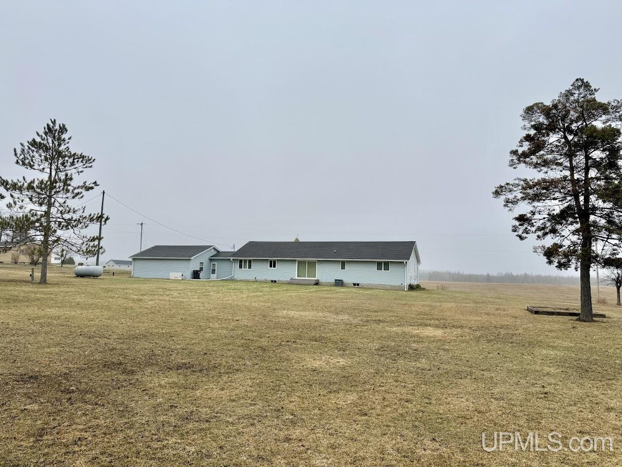 N19297 N B-1 Road Property Photo 45