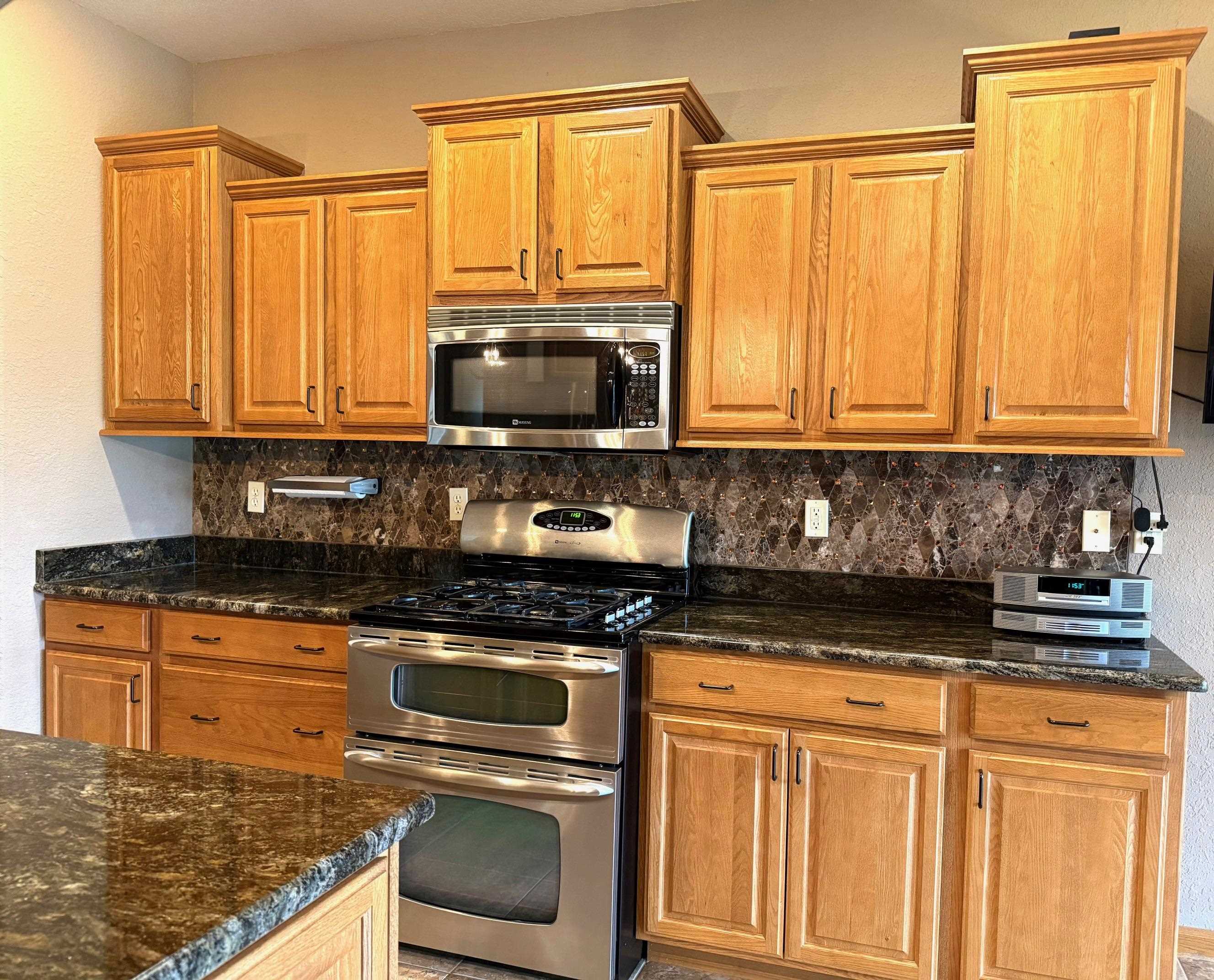 4767 Pine View Court Property Photo 4