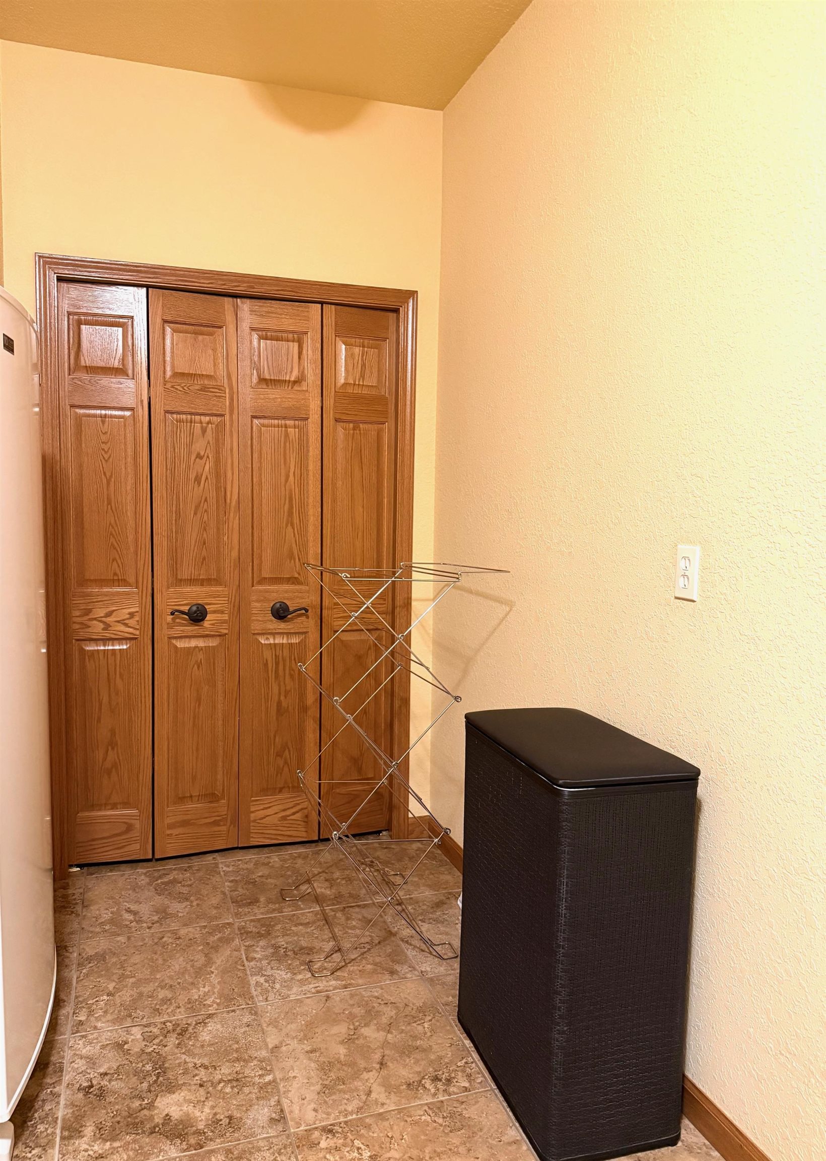 4767 Pine View Court Property Photo 14