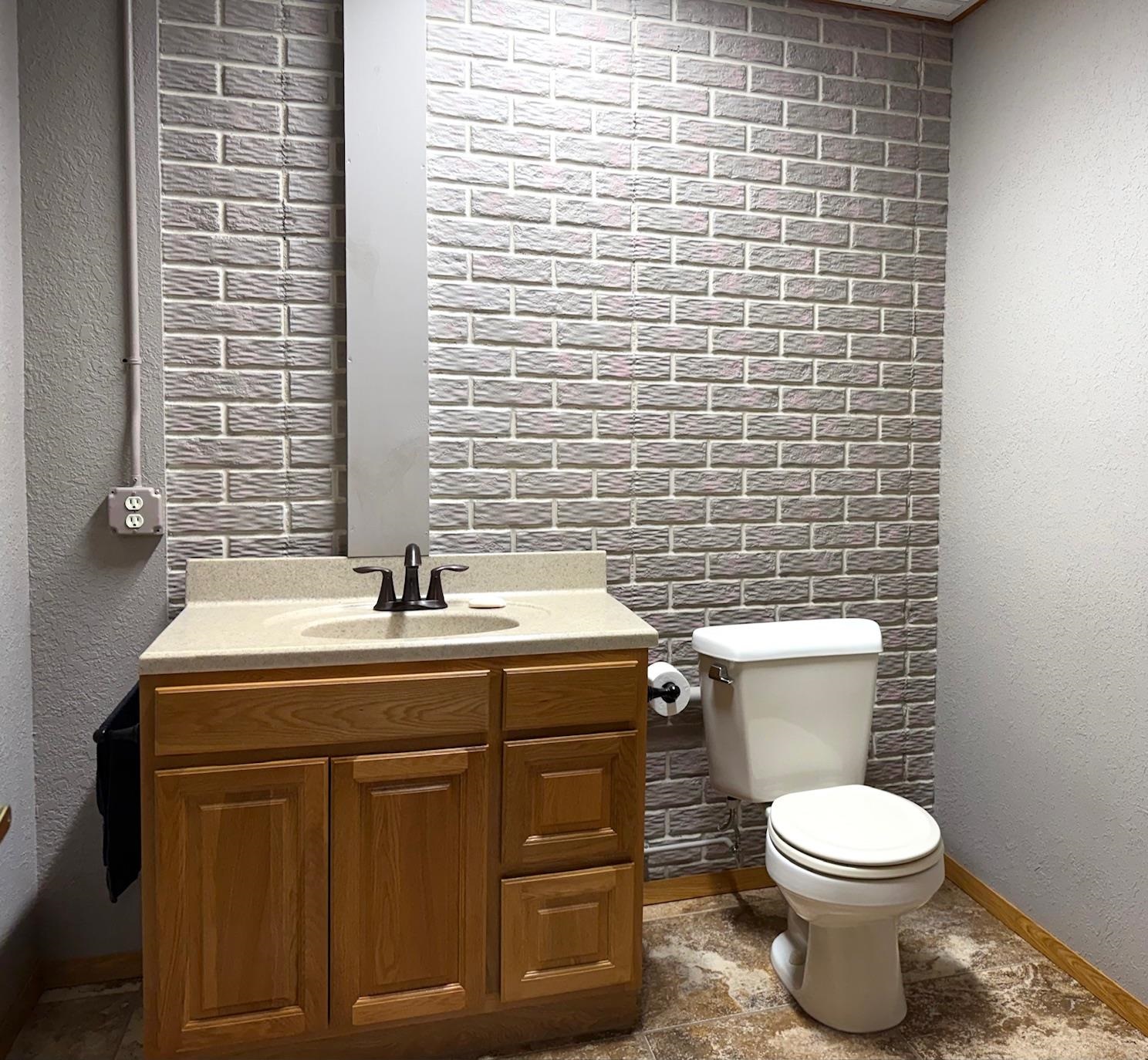 4767 Pine View Court Property Photo 26