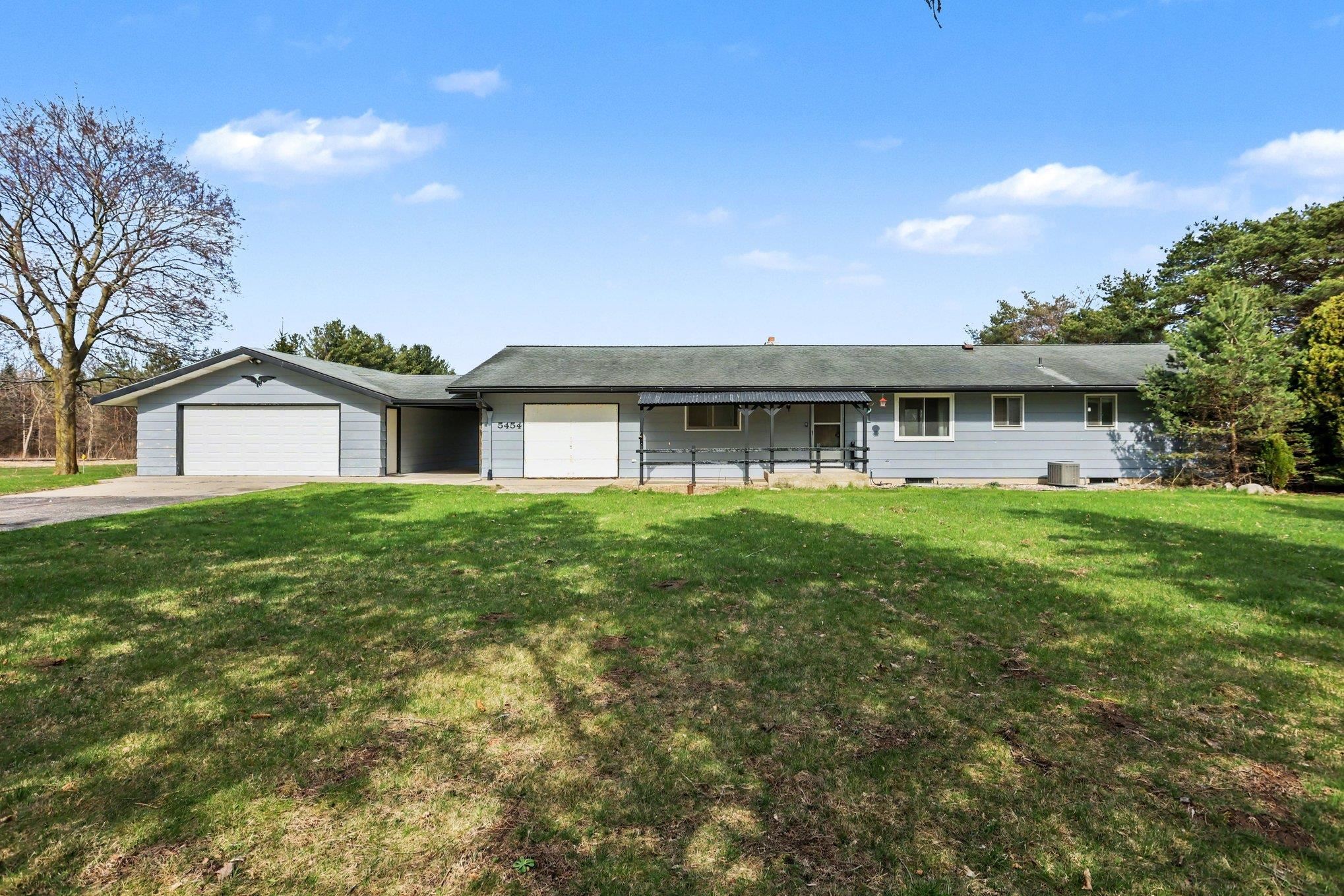 5454 N River Road Property Photo 30