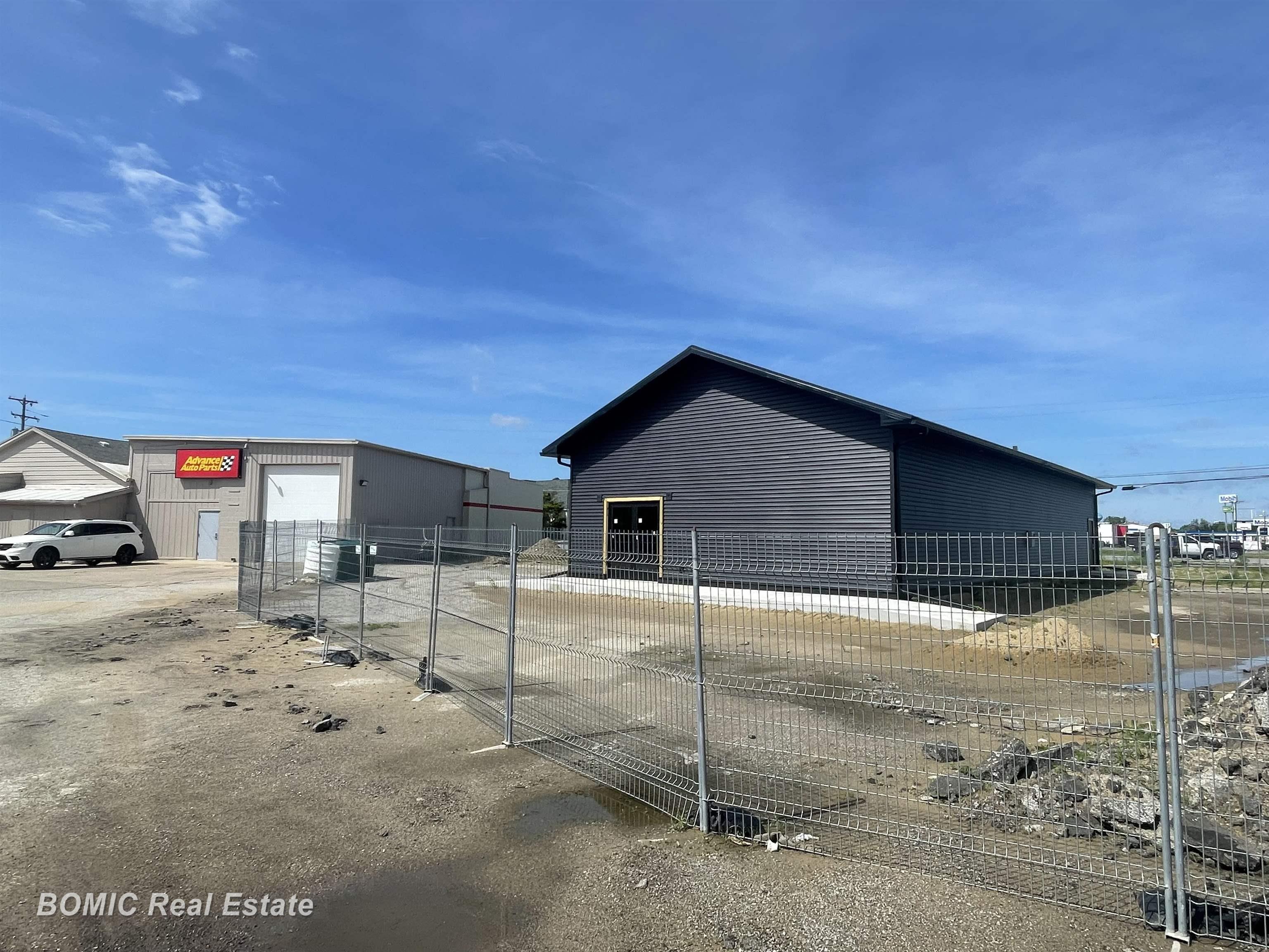 12041 Dixie Highway Property Photo 1