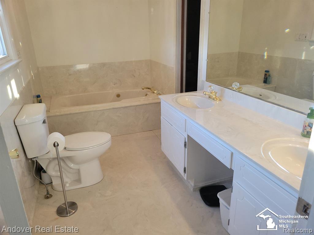 4324 Oak Glen Dr Drive Property Photo 20