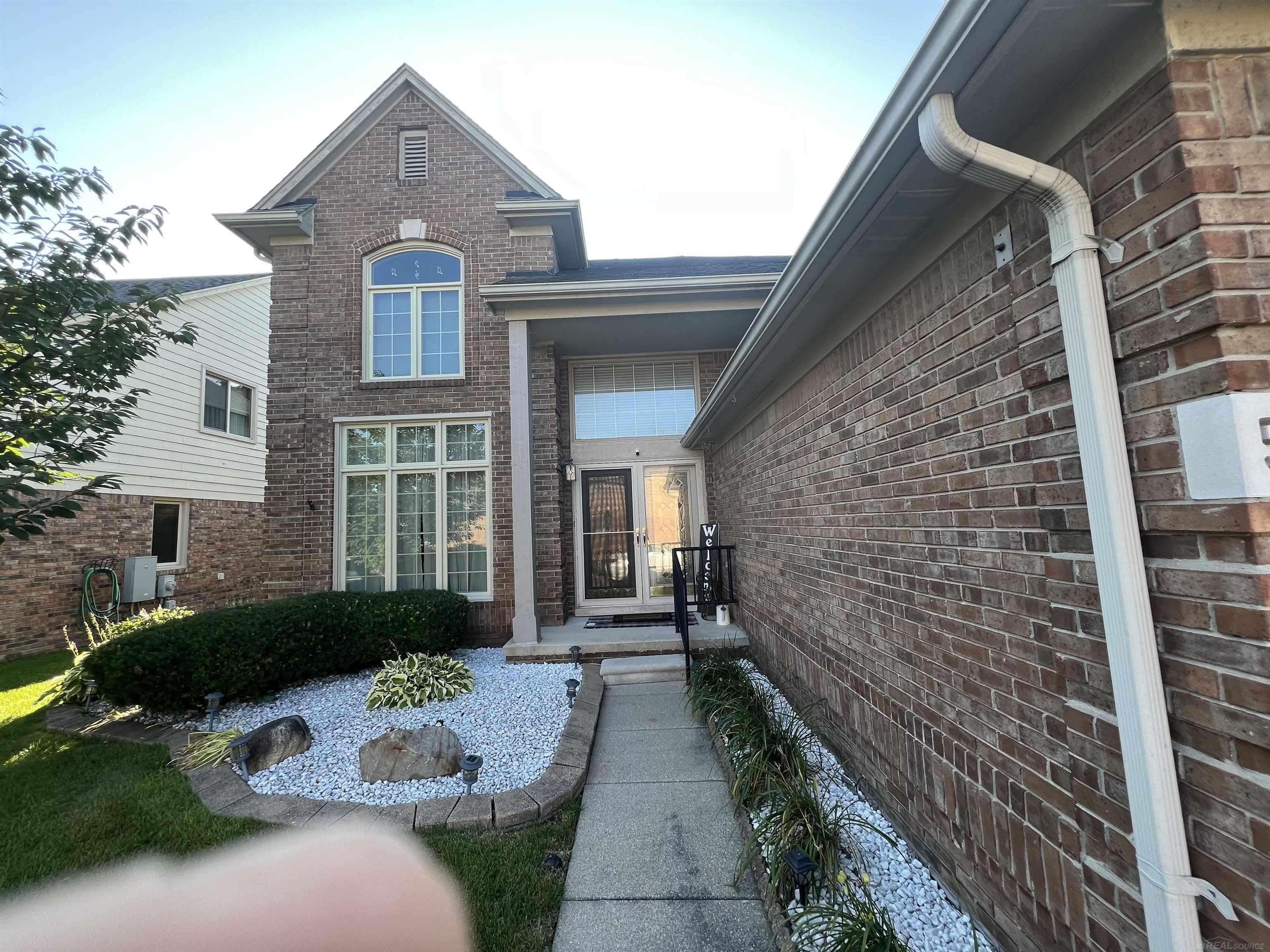 52934 Westcreek Drive Property Photo 4
