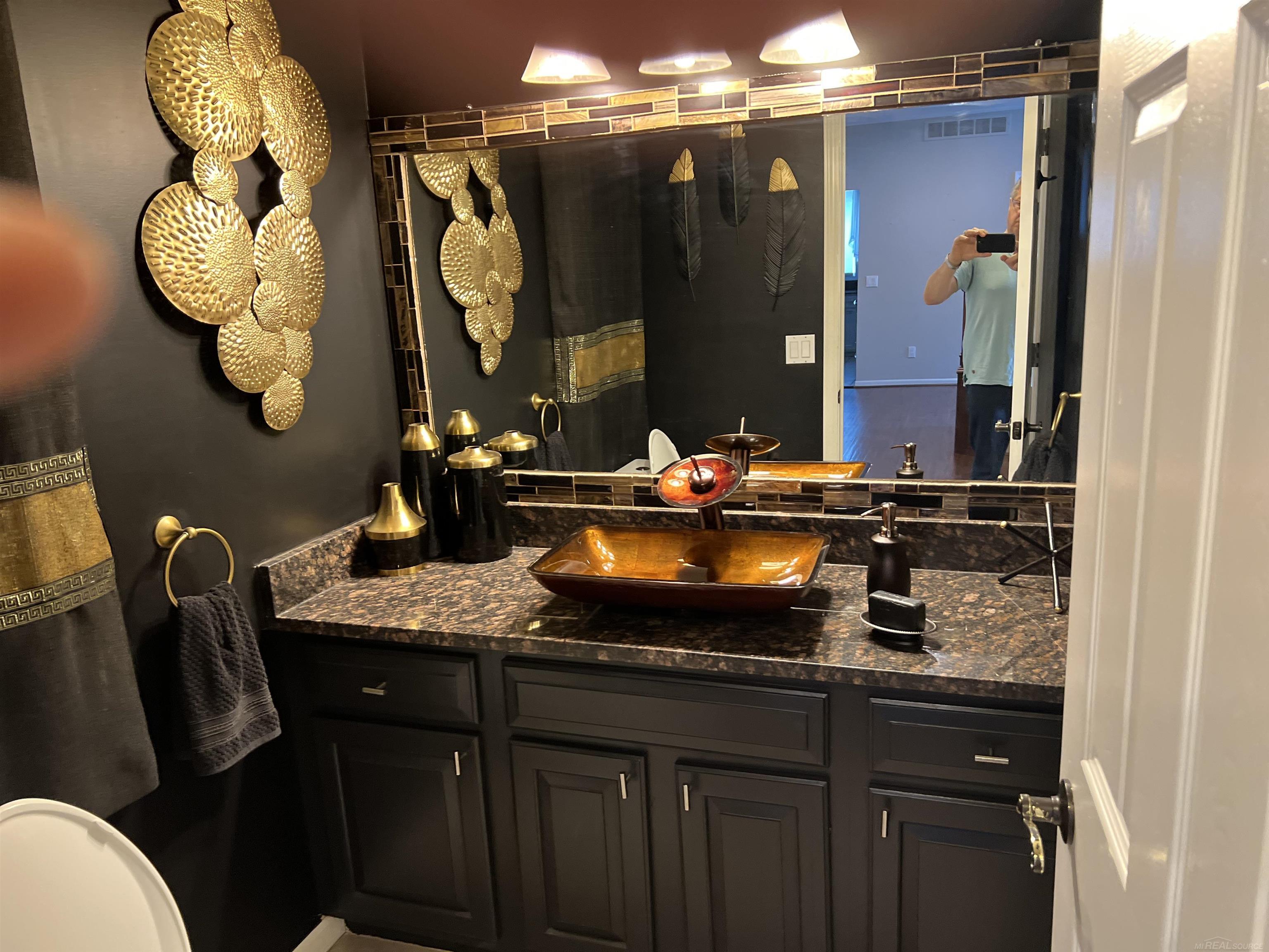 52934 Westcreek Drive Property Photo 6