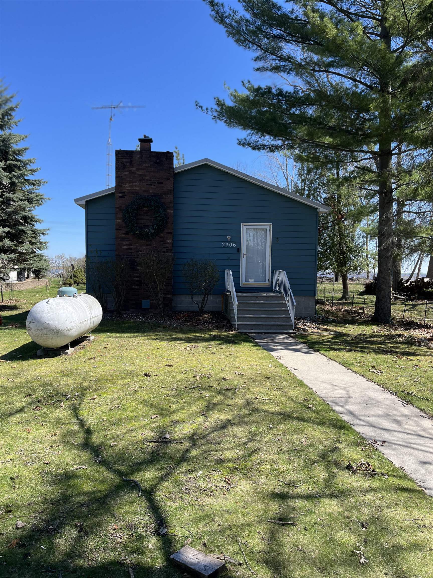 2406 Oak Road Property Photo 2
