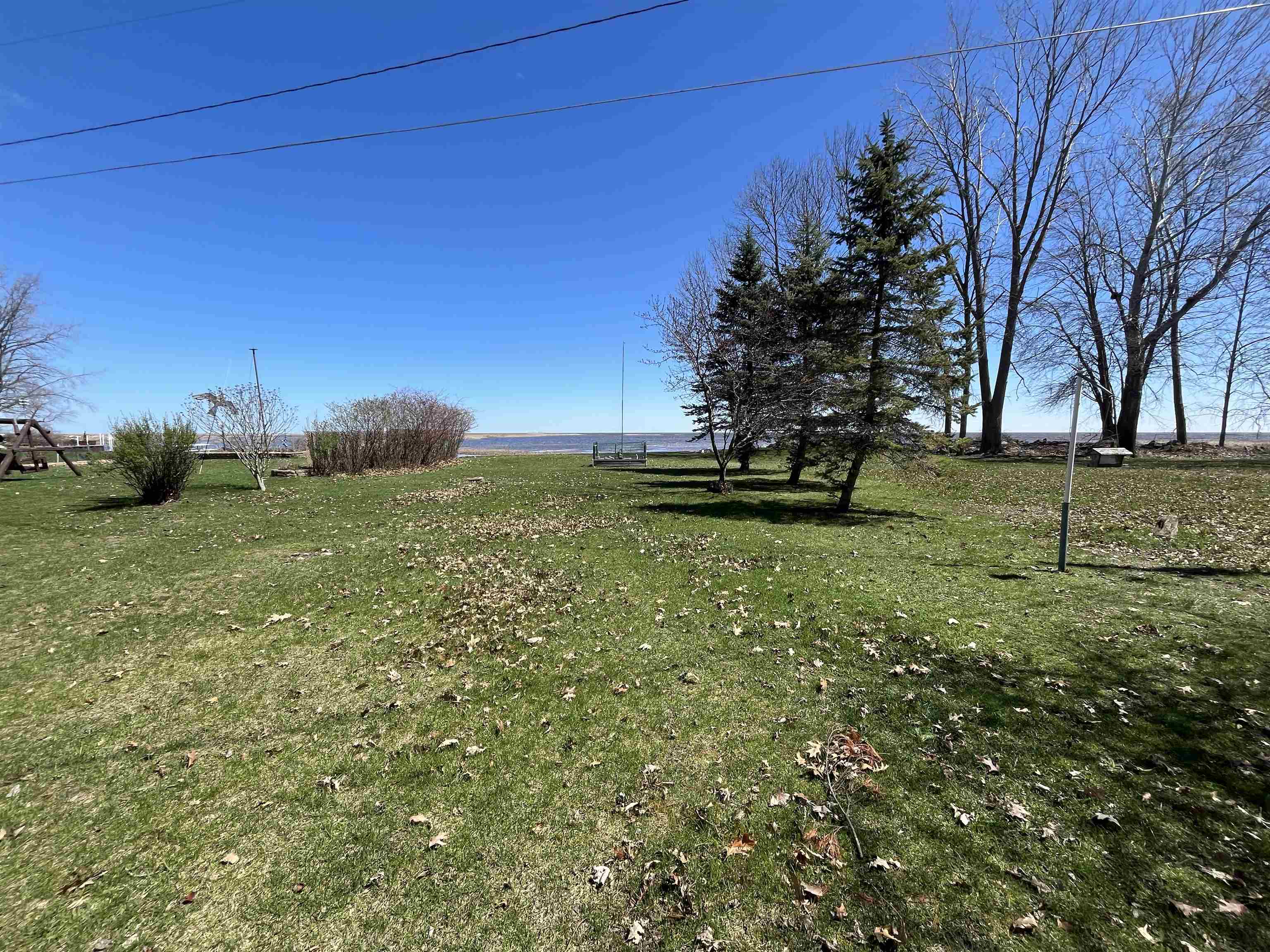 2406 Oak Road Property Photo 9