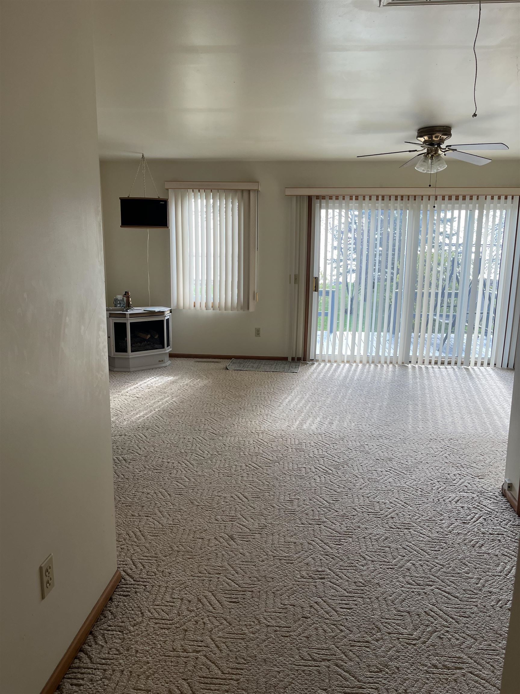 2406 Oak Road Property Photo 20