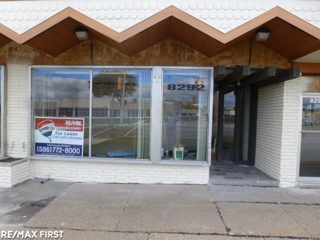 8296 E 12 Mile Road Property Photo 1