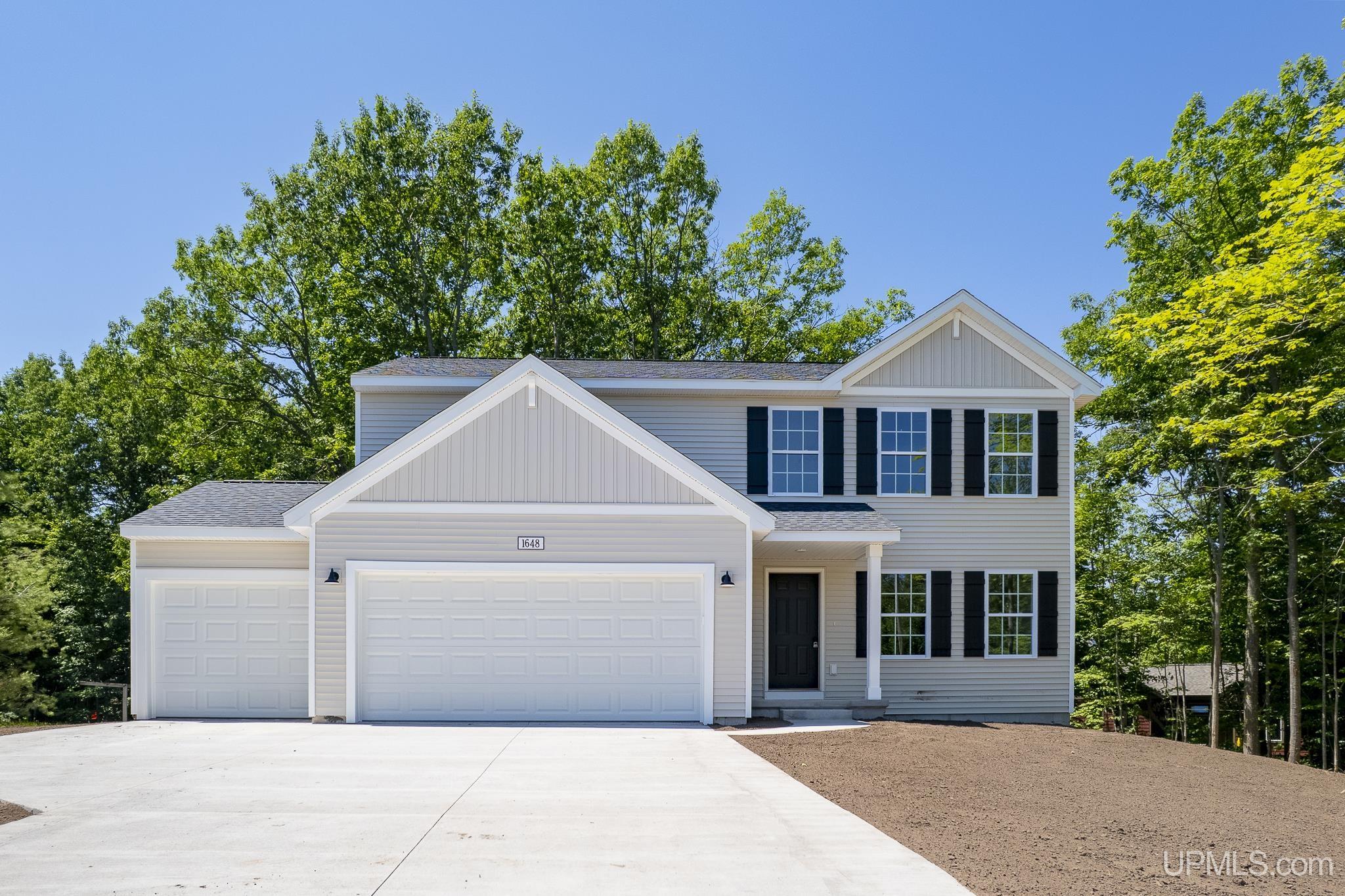 1648 Captain's Drive Property Photo 1
