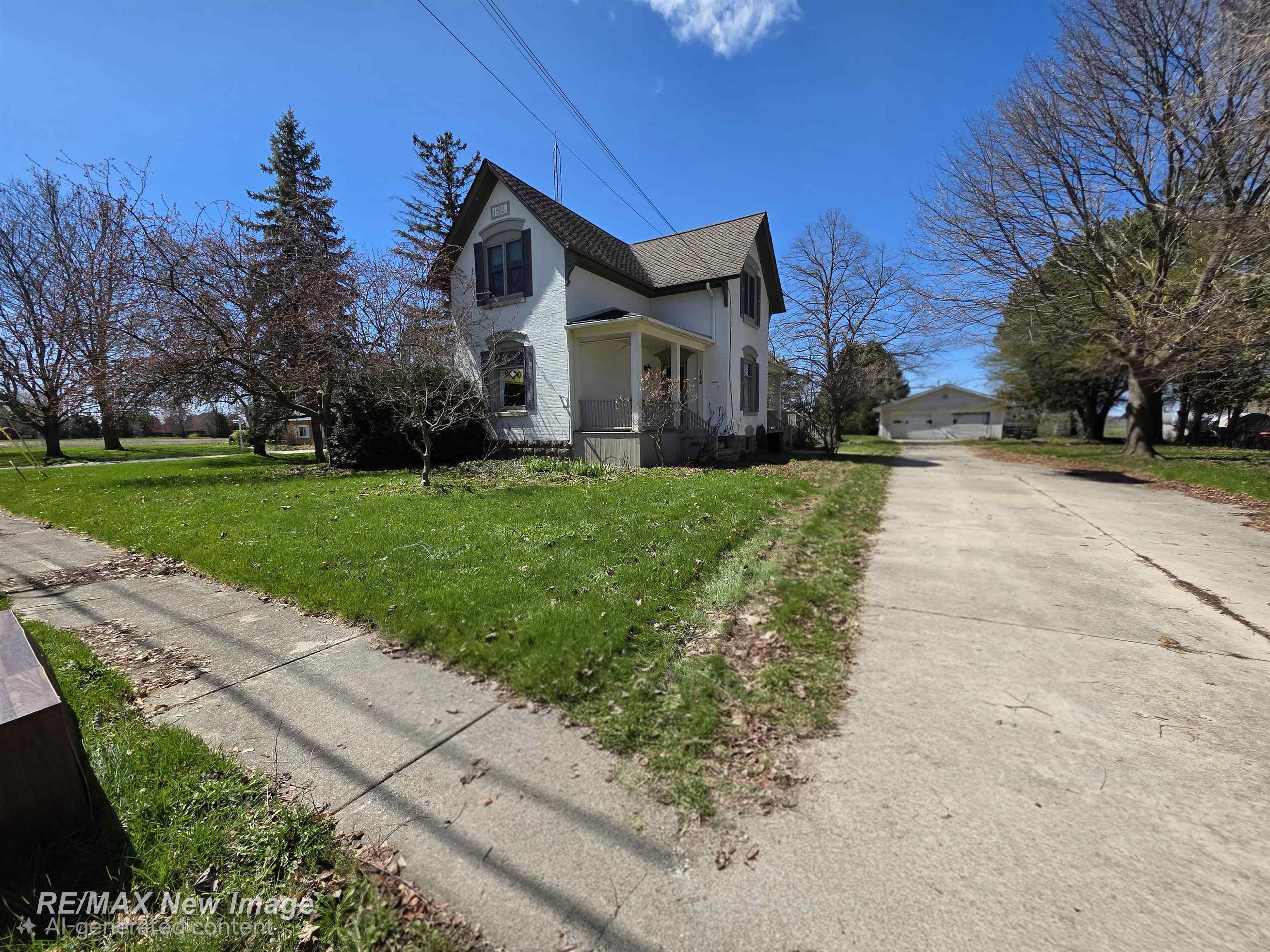 184 S Main Street Property Photo 1