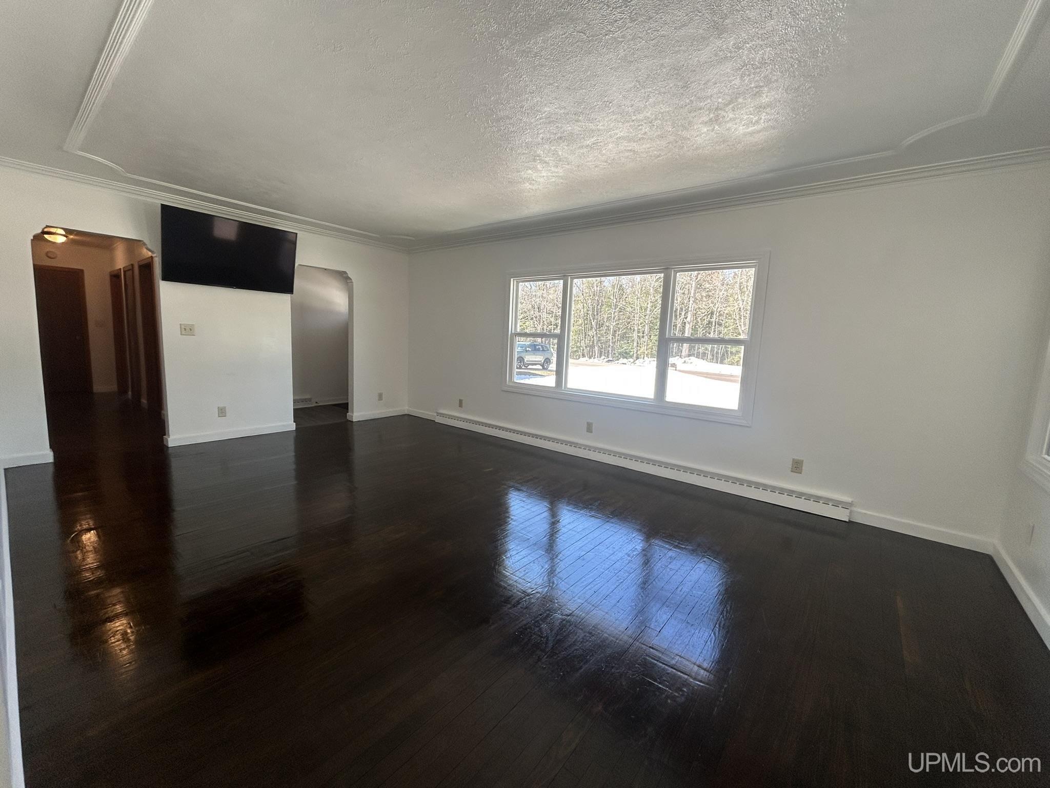 E9506 Prospect Street Property Photo 3