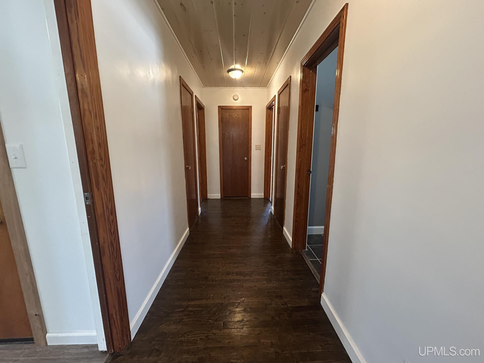 E9506 Prospect Street Property Photo 12