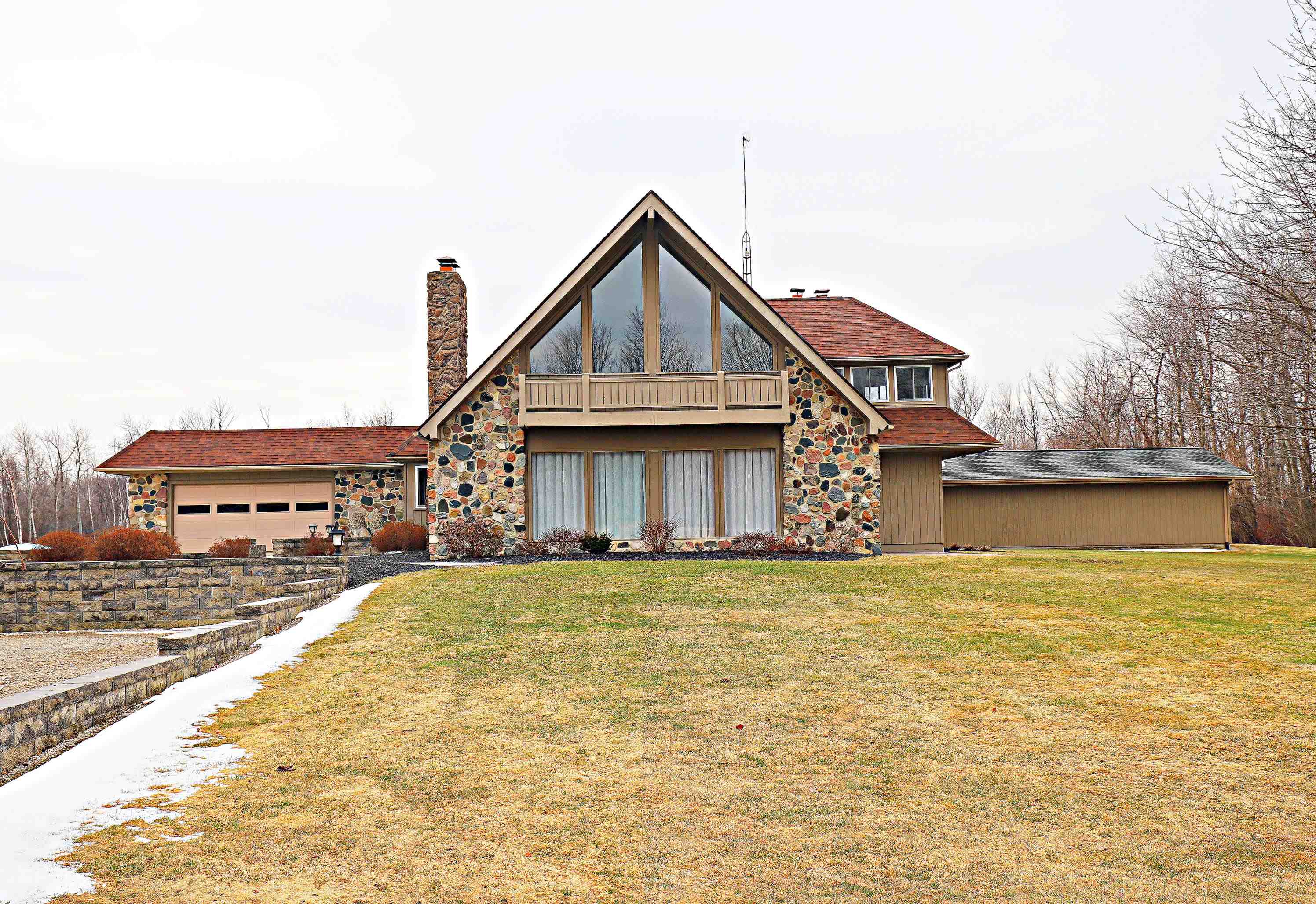 5180 Dobson Road Property Photo 1