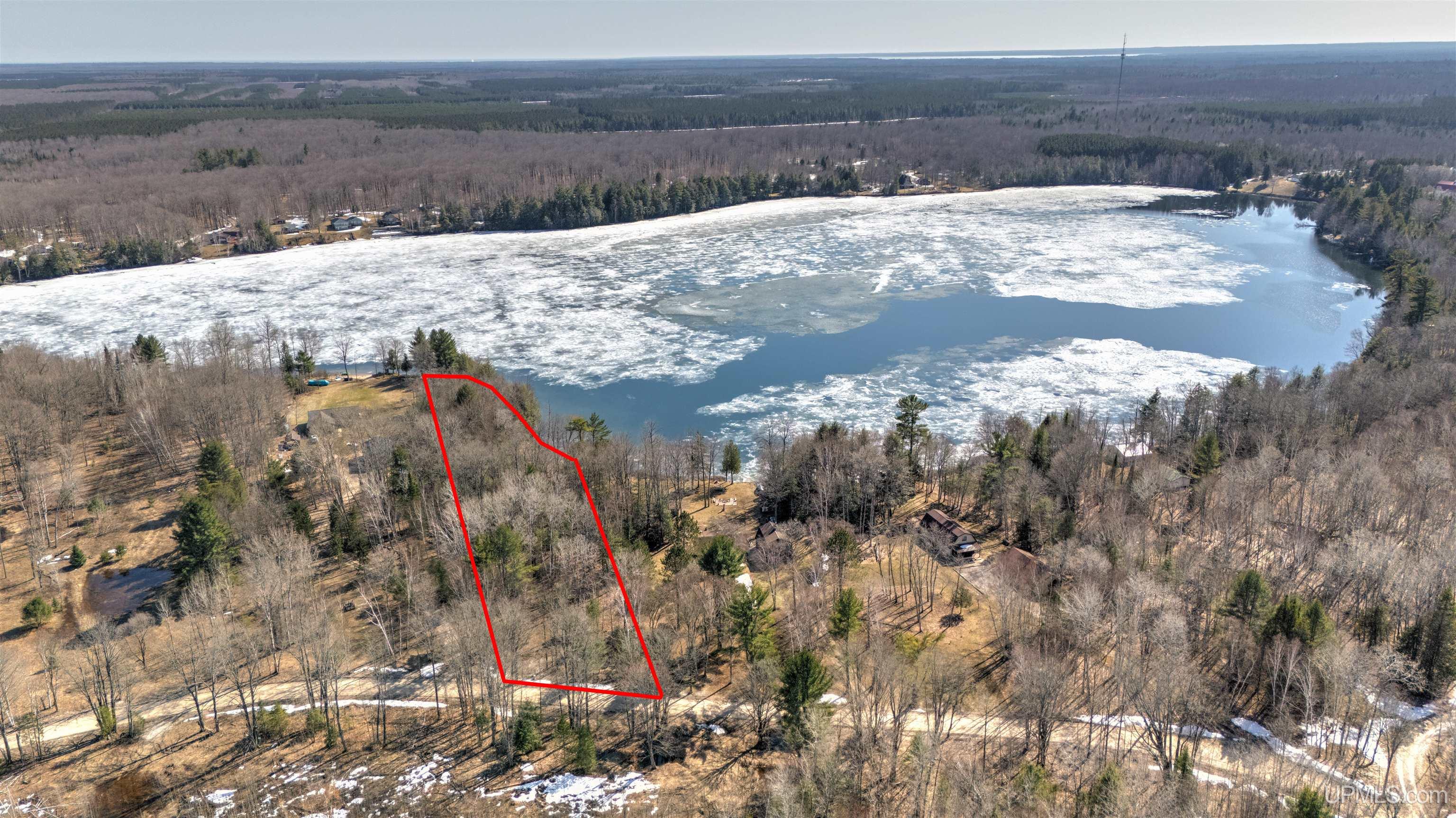 W Smith Lake Drive Property Photo 1
