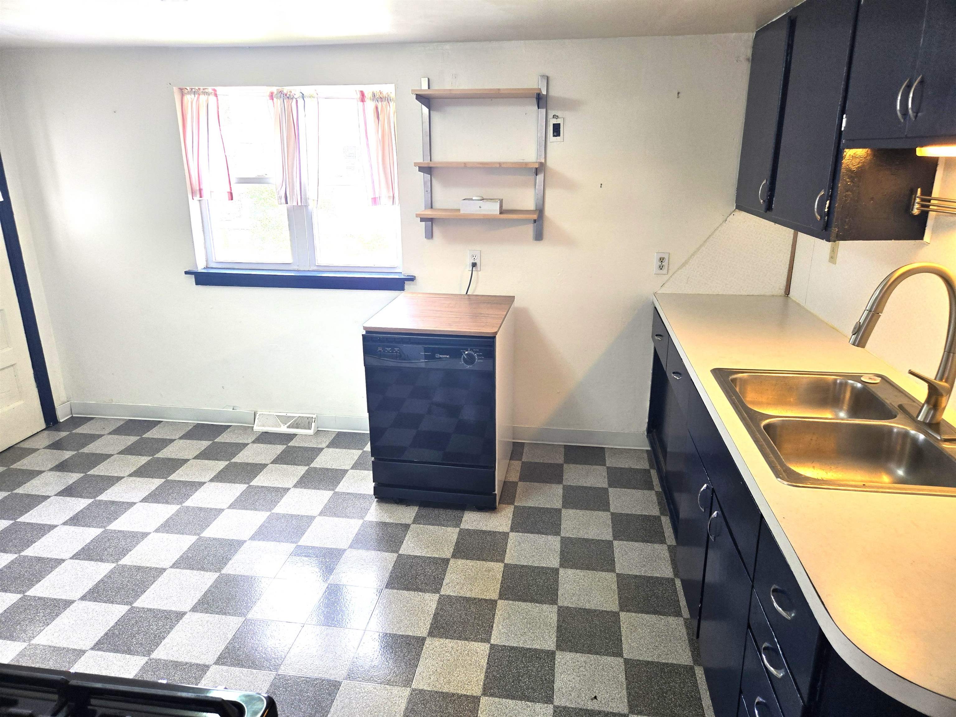 804 19th Street Property Photo 5